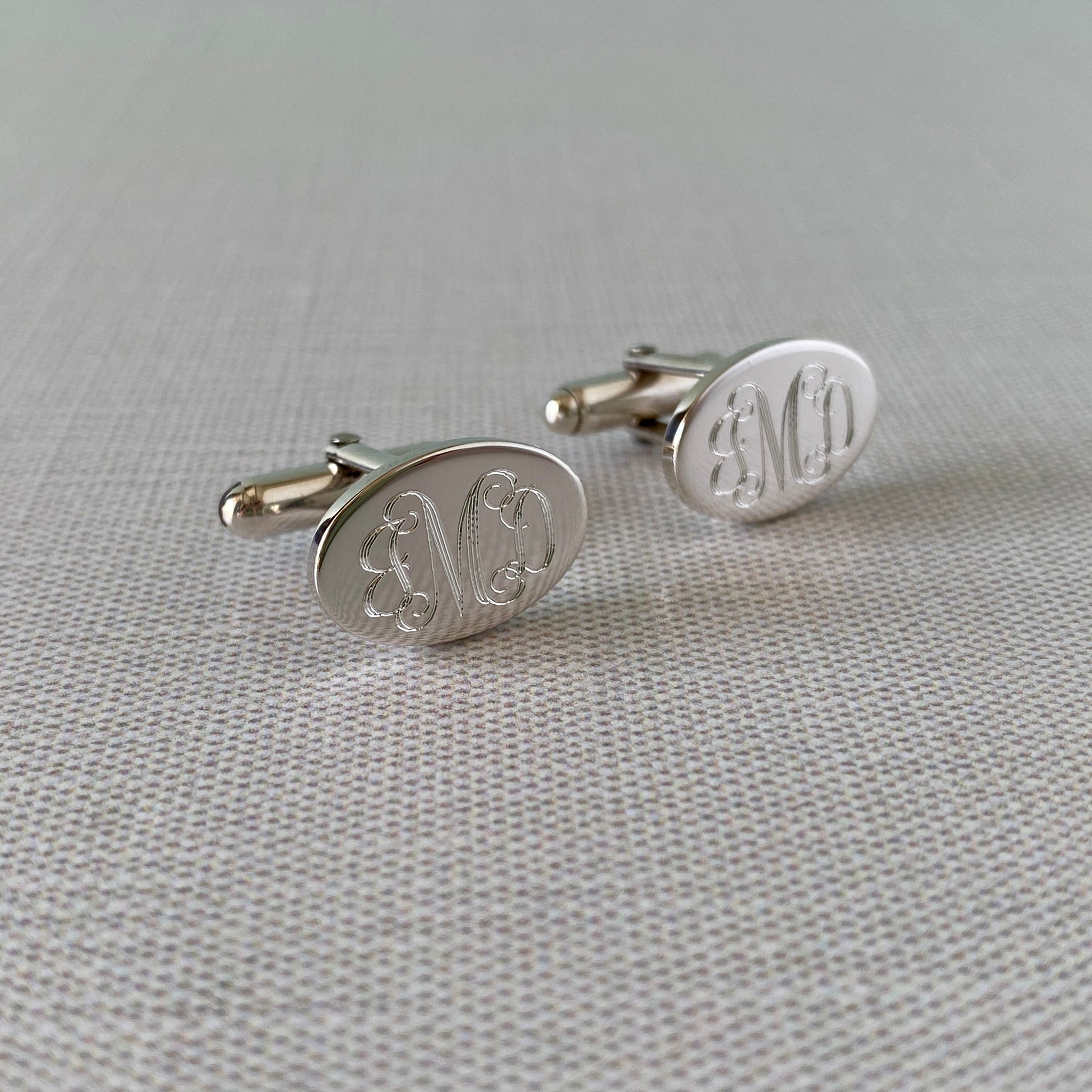 Elegant Sterling Silver Small Plain Oval Cufflinks for Men - Perfect for Weddings, Business Meetings & Formal Occasions