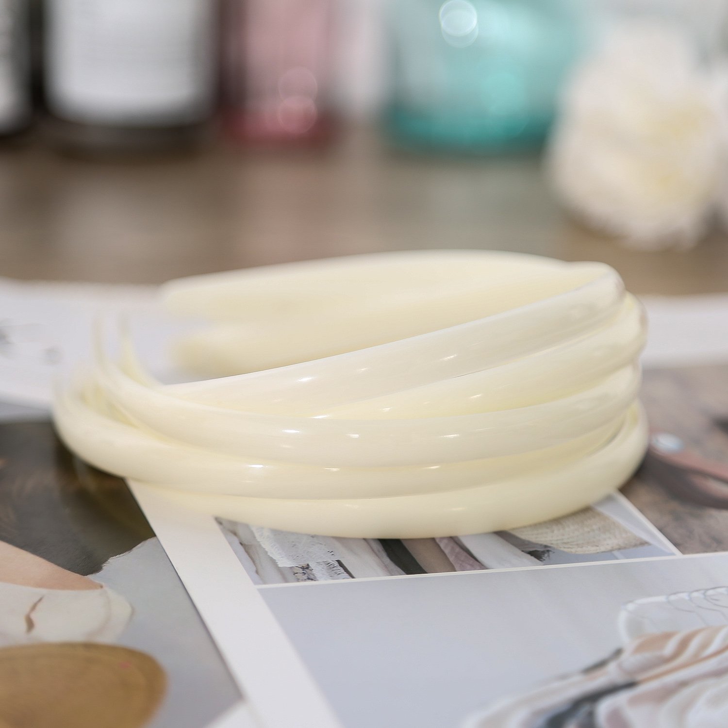 30 Pack 10mm Plain No Teeth Plastic Hair Headbands for Women & Girls - DIY Hair Accessories for Styling, Sports, Work & Everyday Use (White)