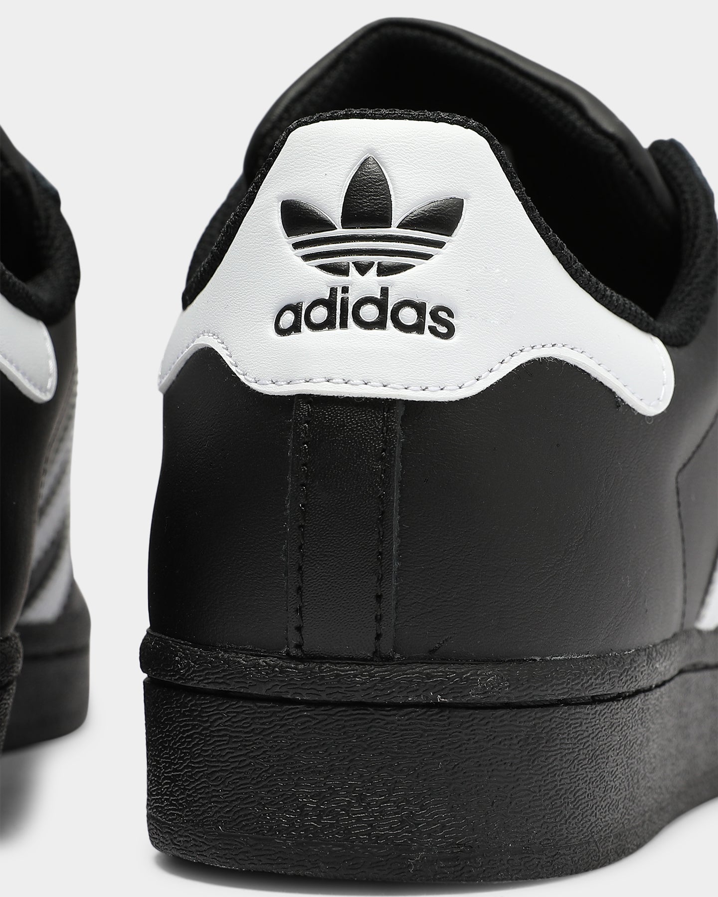 Adidas Men's Superstar Sneakers - Classic Black & White Low-Top Shoes for Casual Wear, Street Style & Everyday Comfort