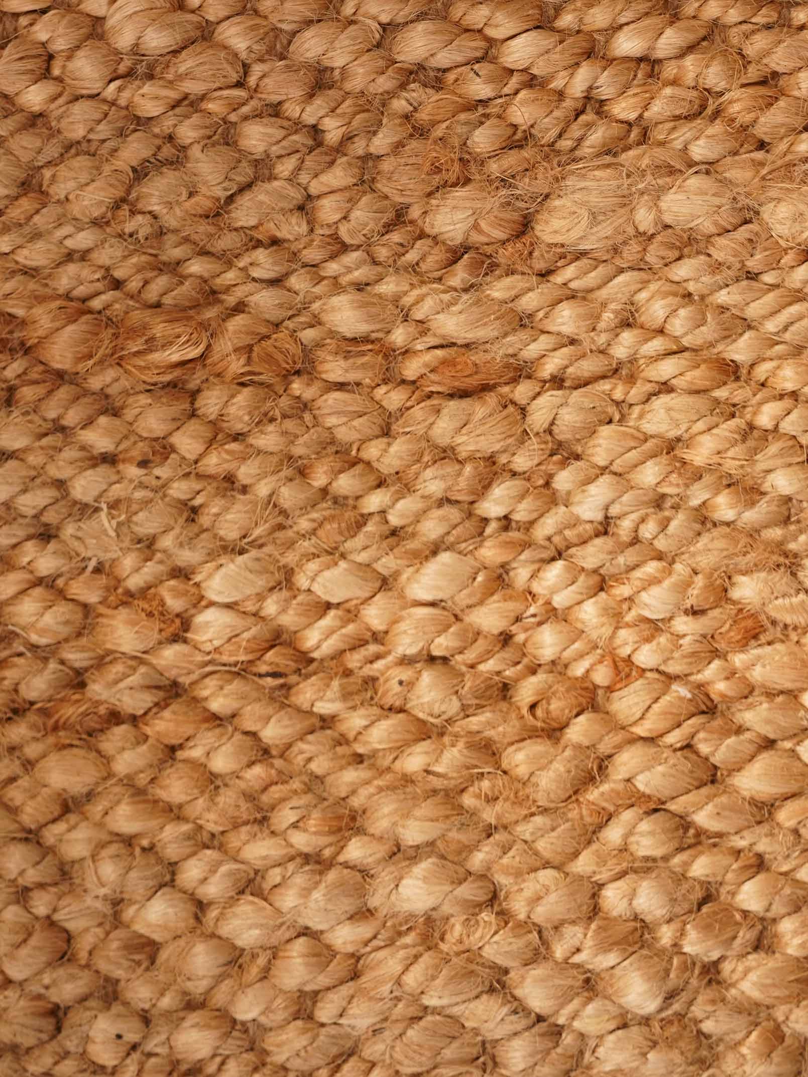 Classic Handwoven Jute Braided Rug - Natural Fiber Floor Mat for Living Room, Bedroom, or Entryway - Eco-Friendly Home Decor