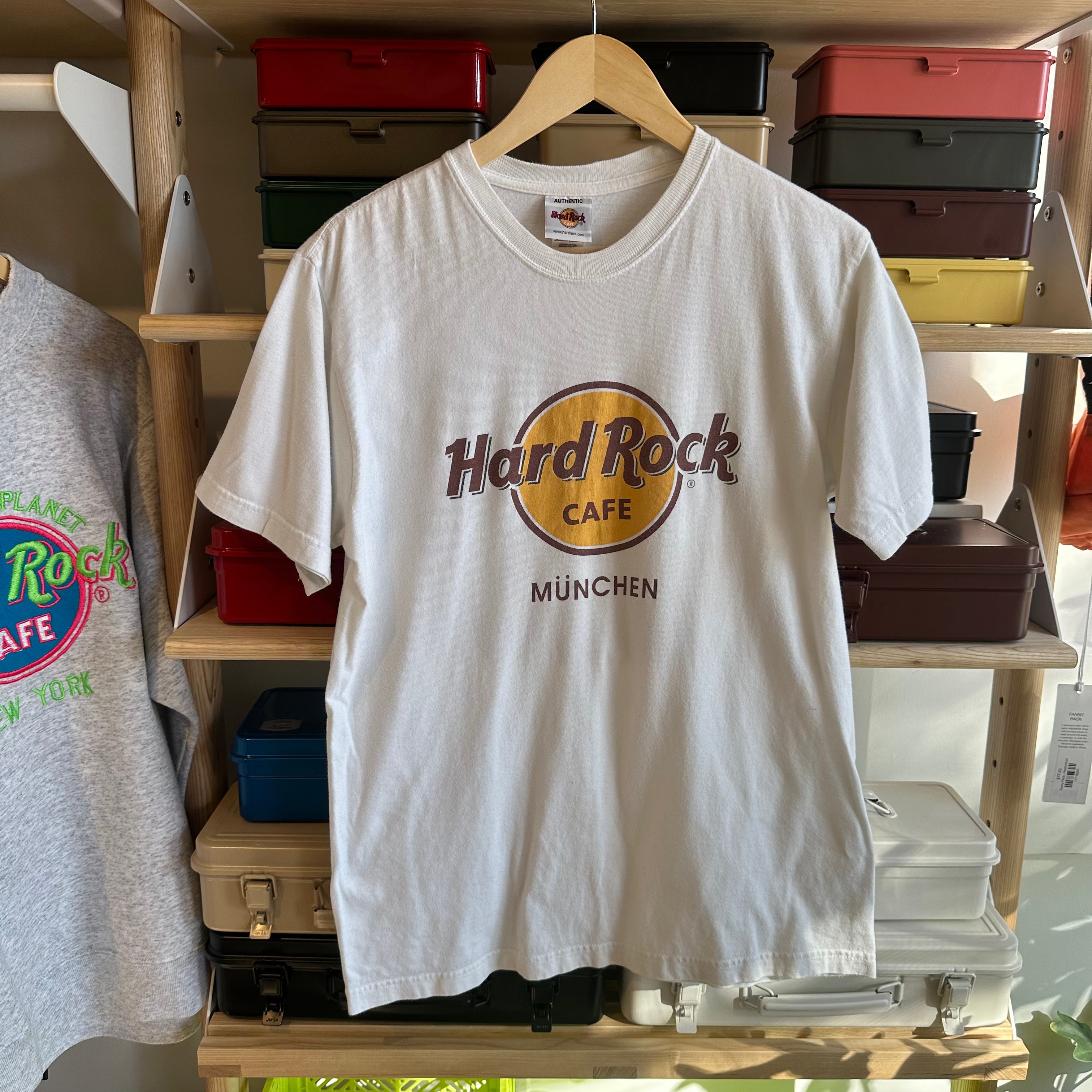Hard Rock Cafe Munich T-Shirt | Official Merchandise | Vintage Style Cotton Tee for Men & Women | Perfect for Concerts, Travel & Casual Wear