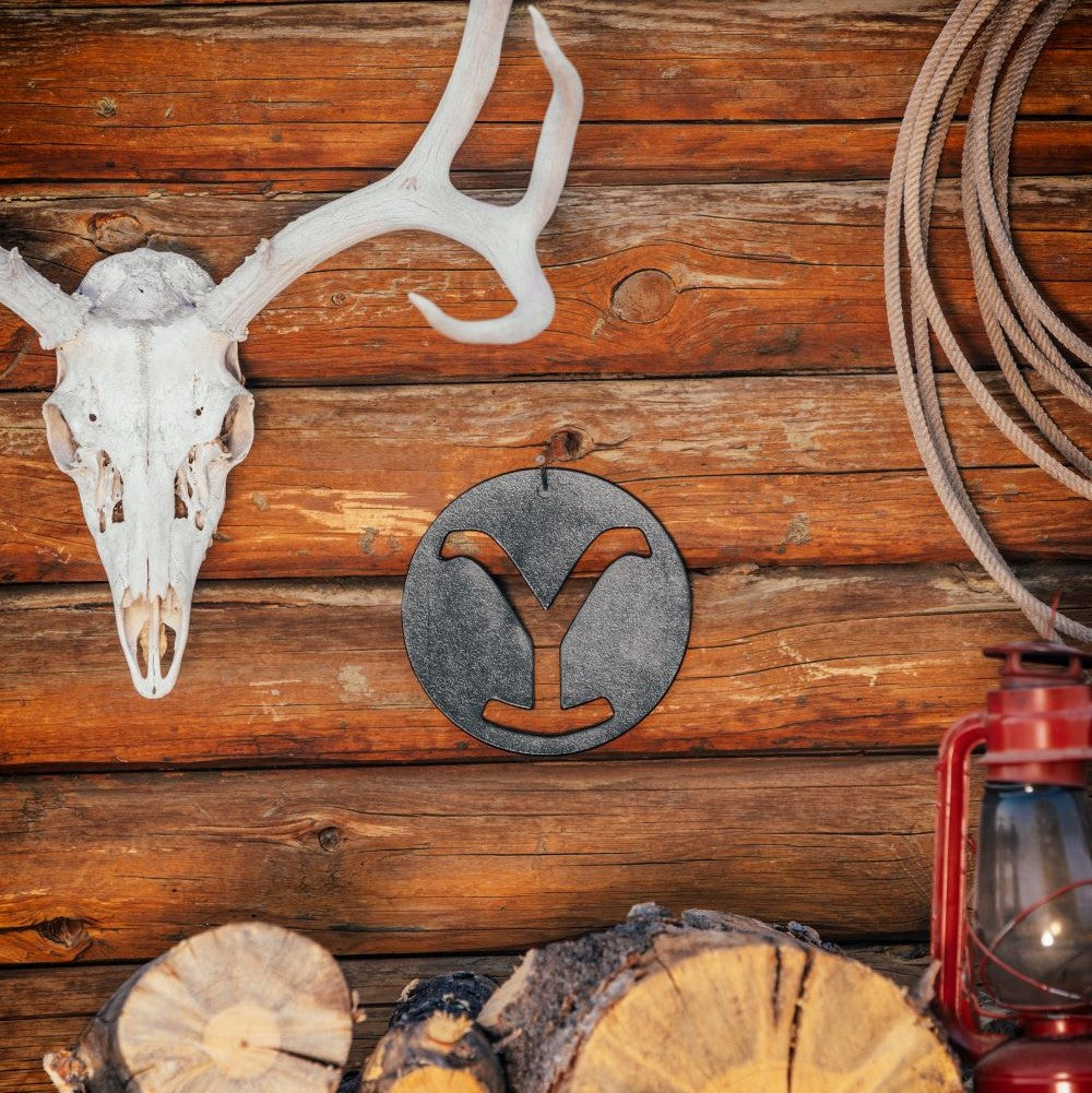 Yellowstone Power Y Cast Iron Trivet - 20cm Heat Resistant Stove Top & Countertop Protector for Kitchen, Dining, and Outdoor Cooking