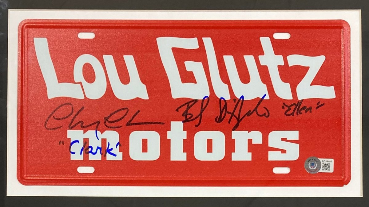 Chevy Chase & Beverly D'Angelo Autographed Framed National Lampoon's Vacation Movie Memorabilia - Collectible License Plate Display for Movie Fans & Home Theater Decor