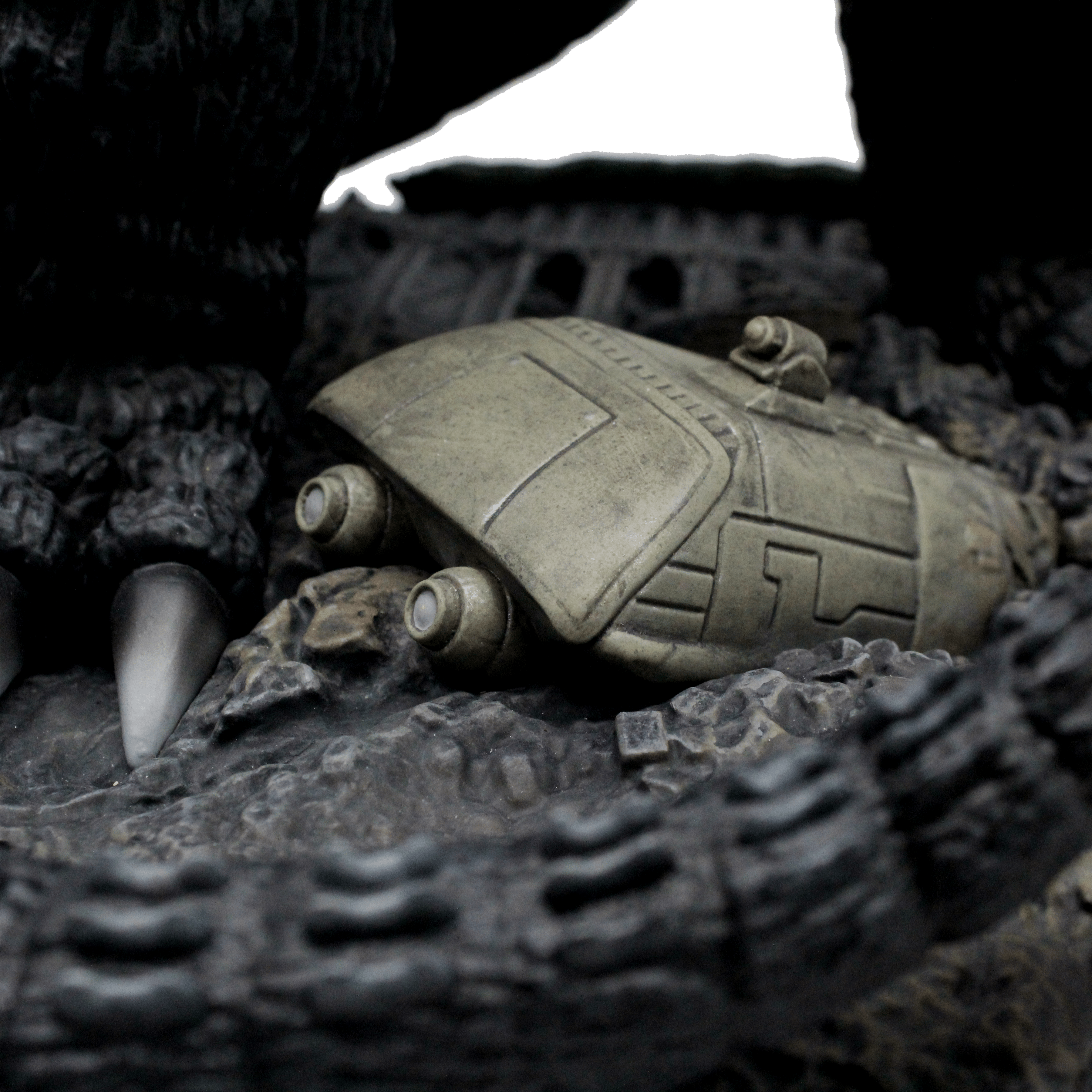 Godzilla 89 Premium Scale Statue - Limited Edition Collectible Figure for Home Decor, Office Display & Anime Fan Gifts