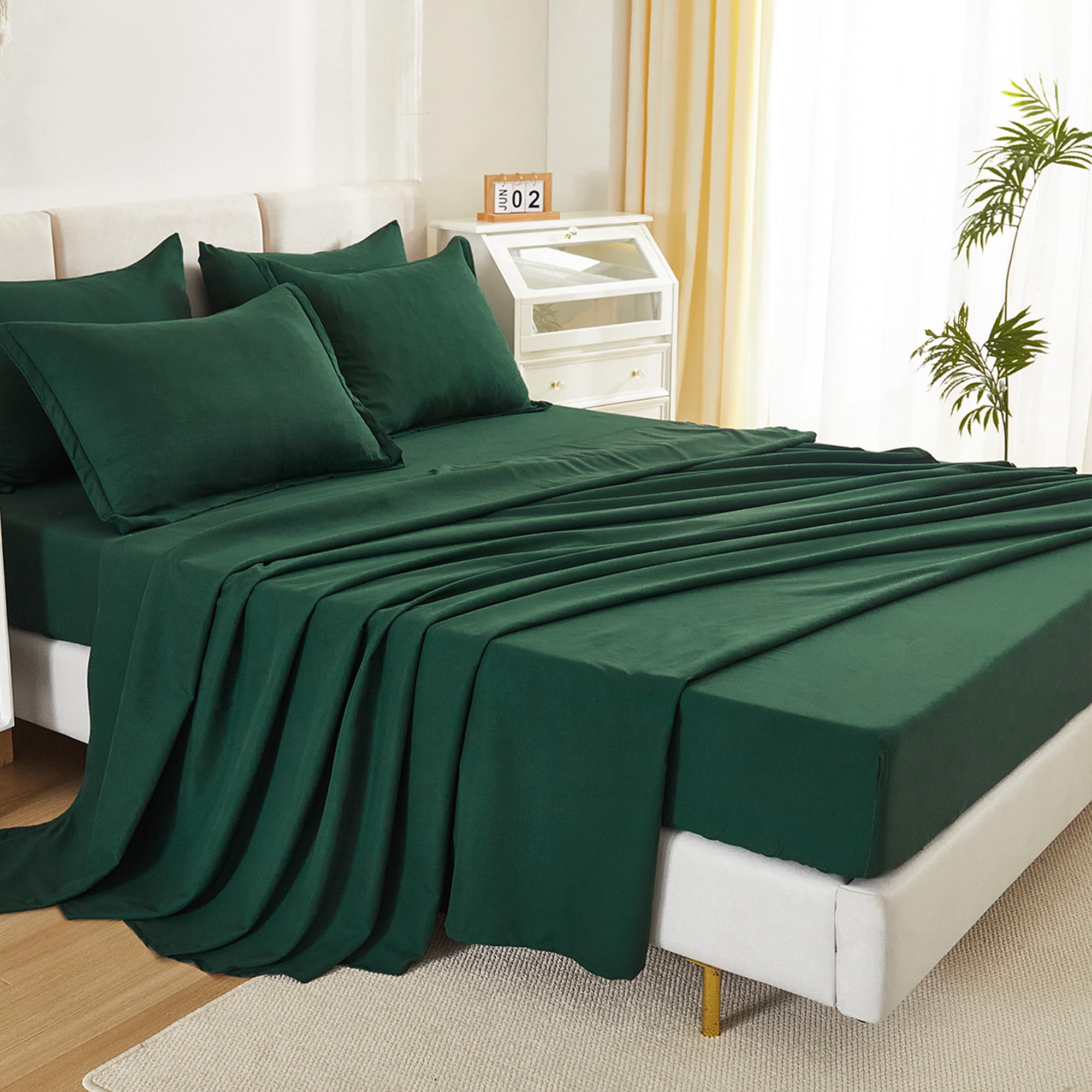Litanika 7-Piece Queen Comforter Set in Dark Emerald Green - Lightweight Bedding Set Includes Comforter, Sheets, Pillowcases & Shams | Perfect for Master Bedroom, Guest Room & Cozy Home Decor