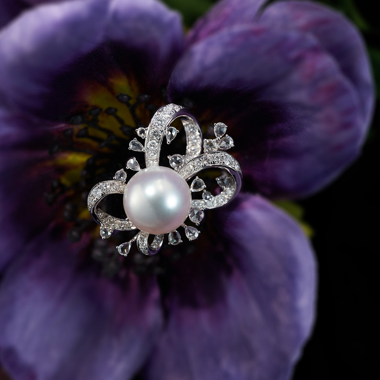 18K White Gold Diamond & Australian South Sea Pearl Ring for Women - Elegant Bridal, Engagement, Anniversary Gift (KR00061) | Perfect for Weddings, Parties & Special Occasions