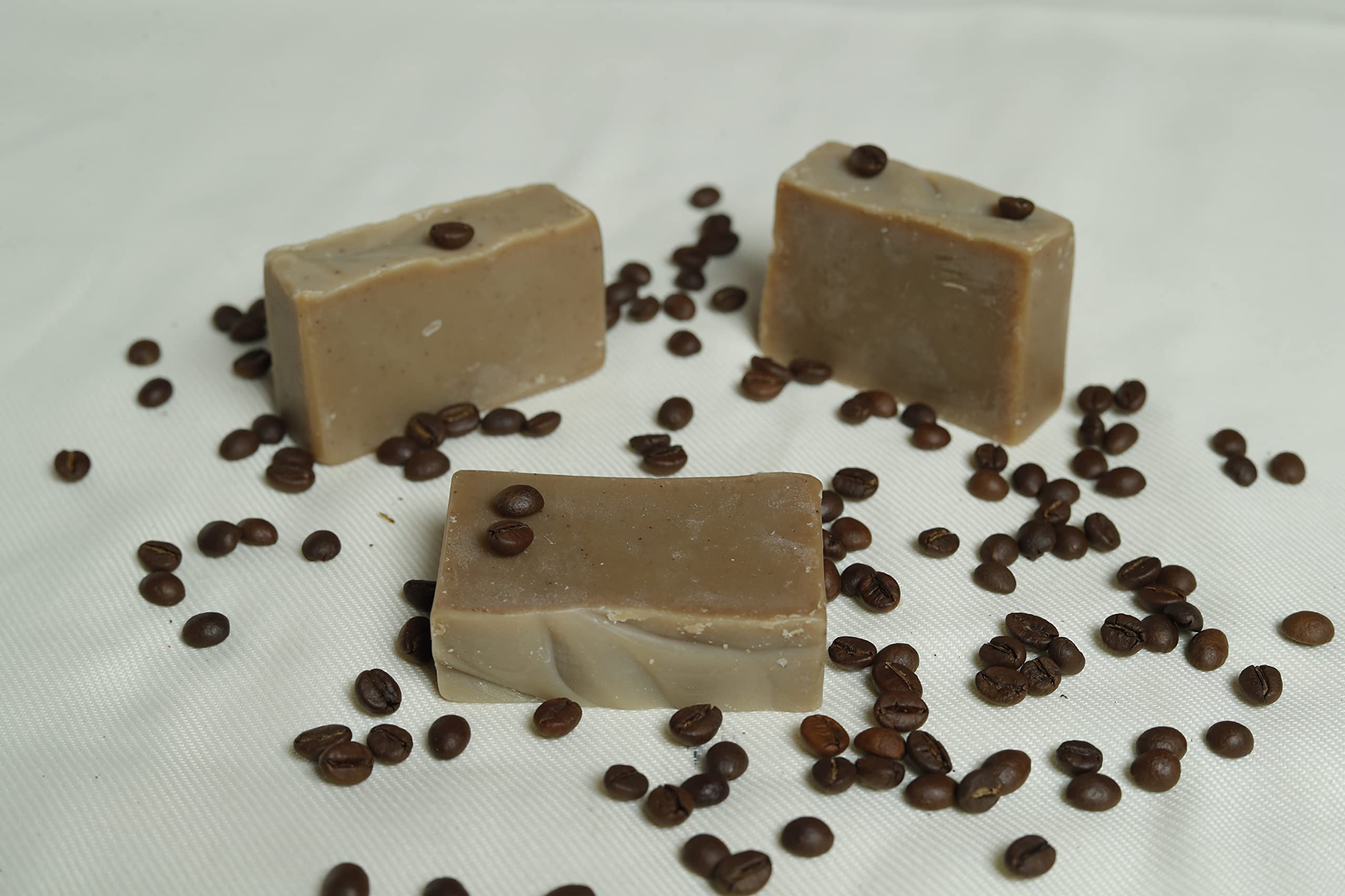 Organic Blues Coffee Soap - Exfoliating Natural Handmade Cold Processed Bar Soap with Nourishing Ingredients (90g) - Perfect for Exfoliation, Skin Hydration & Spa Day Self-Care