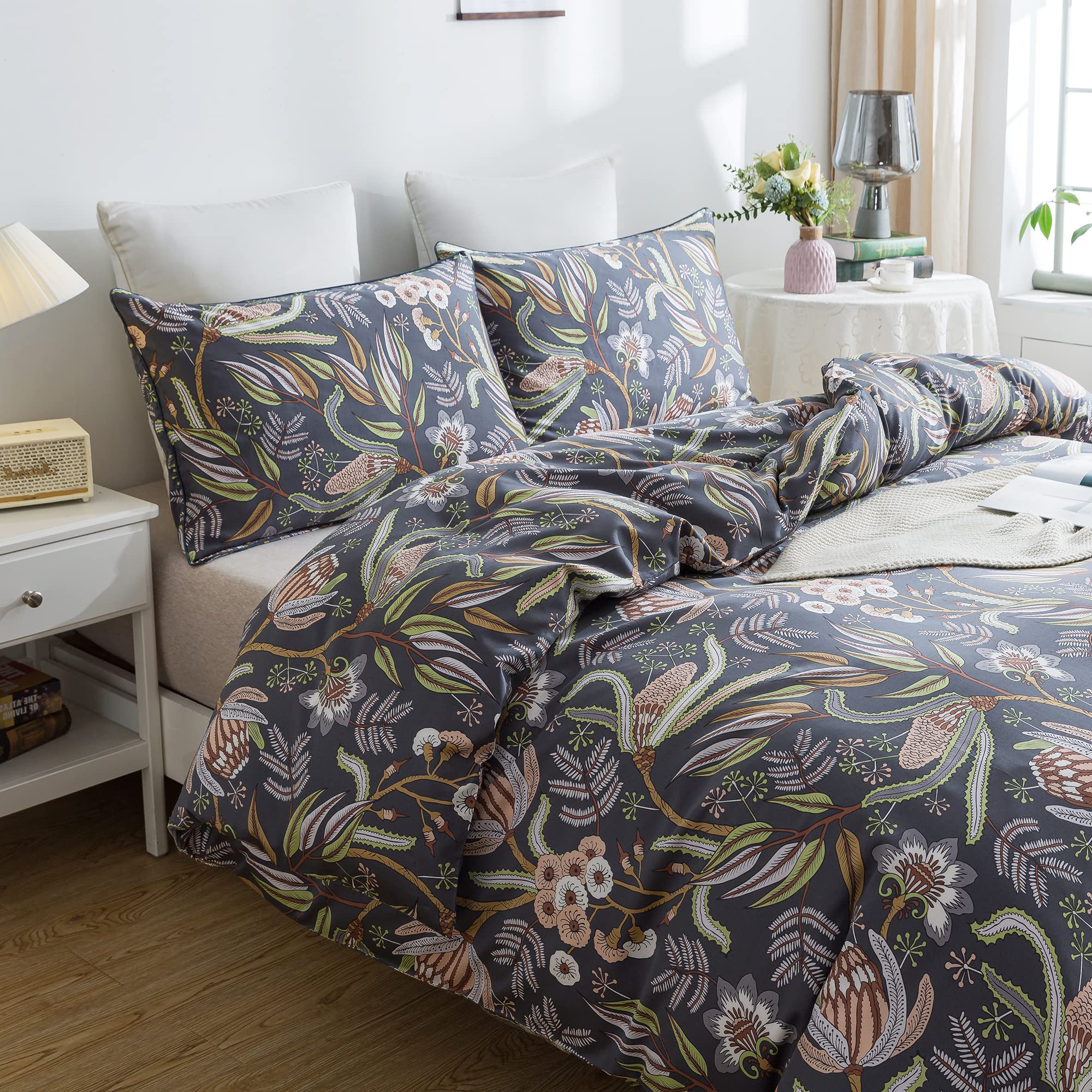 Softta Vintage Floral Bedding Set Cal King Size 3Pcs - 100% Egyptian Cotton Duvet Cover & Quilt Set with Hidden Zipper, Boho Chic Flower Leaves Design on Dark Grey Background - Perfect for Master Bedroom, Guest Room & Bohemian Home Decor