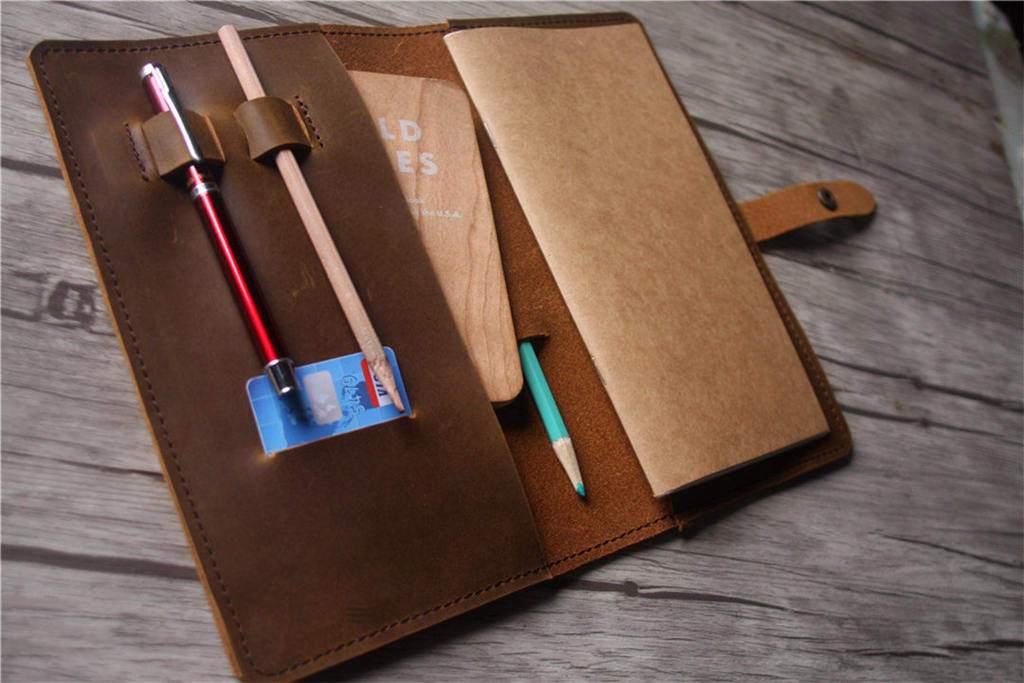 Vintage Distressed Leather Travelers Notebook Journal - Yellowish Brown Cover, Refillable Notebook for Writing, Sketching & Travel Journaling - Perfect Gift for Writers & Adventurers
