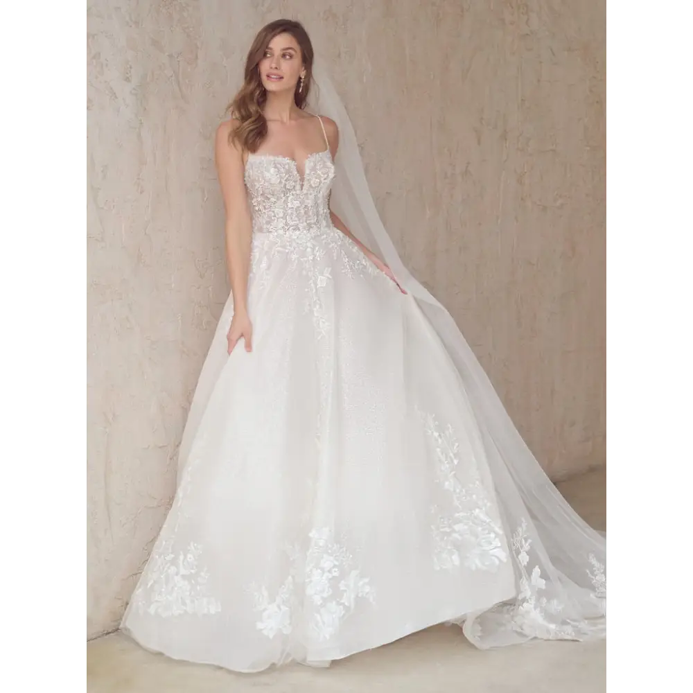 Maggie Sottero Casey Veil - Elegant Wedding Veil for Brides | Perfect for Church, Outdoor & Beach Weddings
