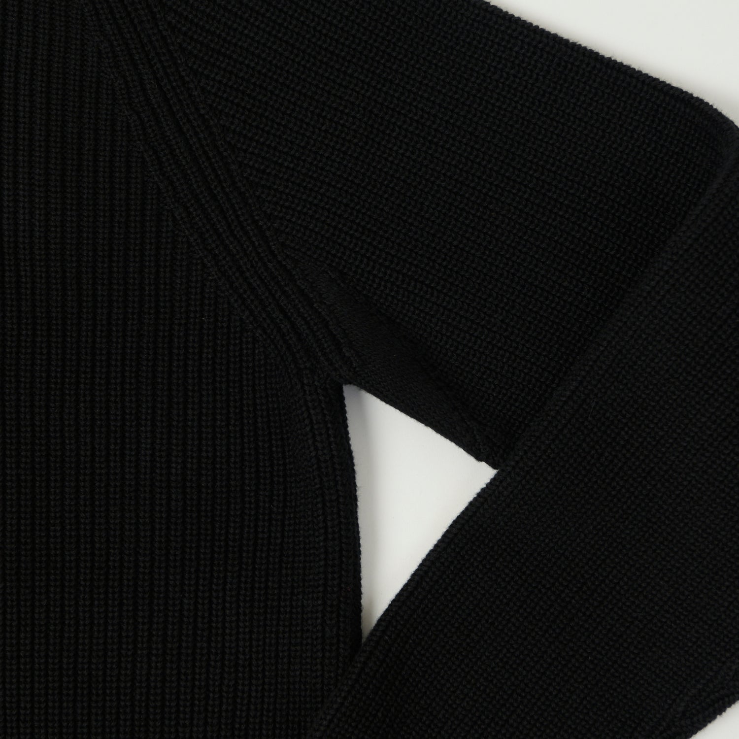 Merz b. Schwanen CC02 Organic Cotton Pullover Knit Sweater for Men - Soft & Breathable Deep Black Crewneck Sweater - Perfect for Casual Wear, Layering & Cold Weather