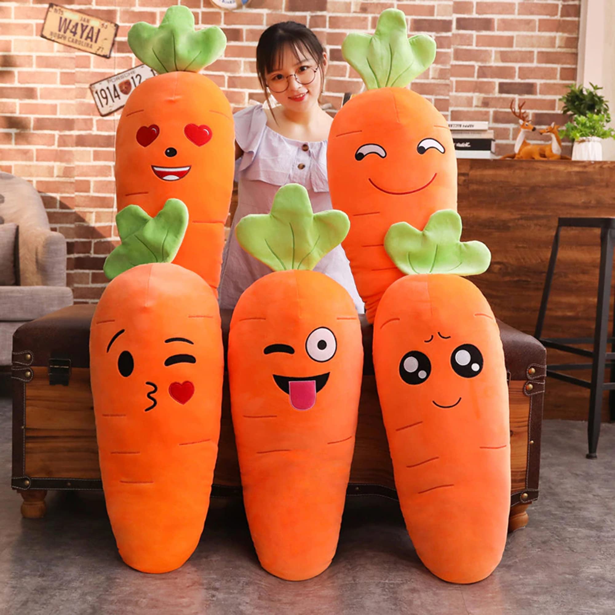 110cm Carrot Body Pillow - Extra Long Hug Pillow for Adults, Soft Plush Bolster Pillow for Couples & Long Distance Relationships, Cute Carrot-Shaped Cuddle Pillow for Sleeping, Anime & Home Decor (43.3 inch, Playful Design)