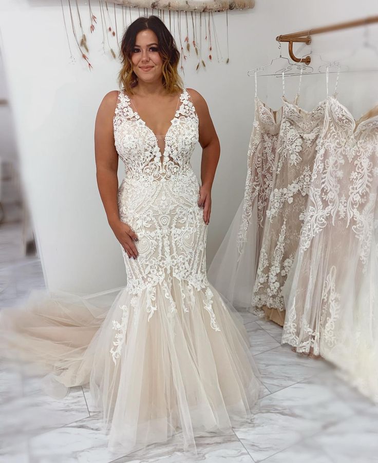 Enzoani Olinda Wedding Gown - Elegant Lace Bridal Dress for Bride, Perfect for Church Ceremony & Formal Reception