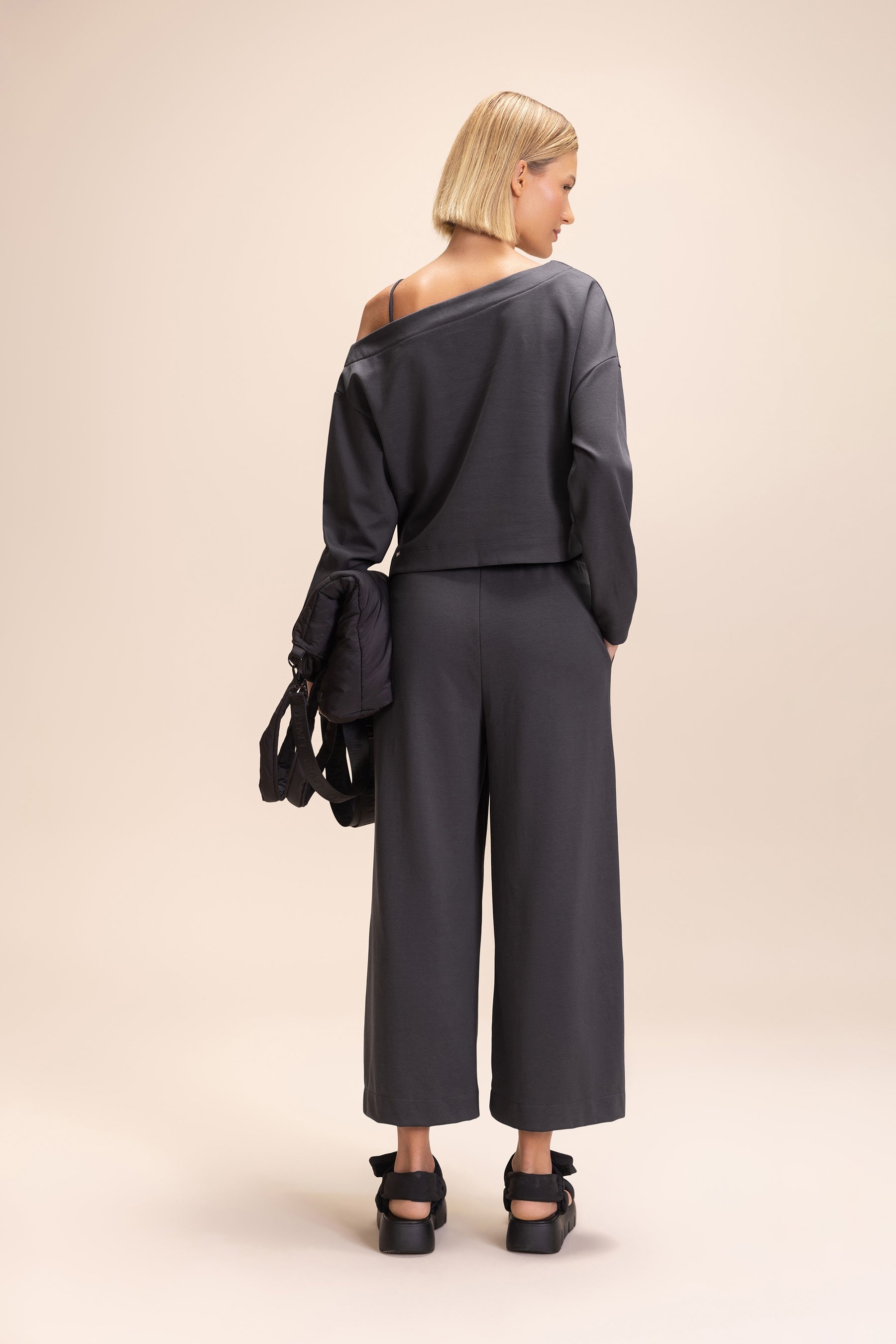 Galaxy Knit Asymmetrical Sweatshirt for Women - Trendy Oversized Pullover with Unique Design | Perfect for Casual Outfits, Streetwear Fashion & Layering in Fall/Winter