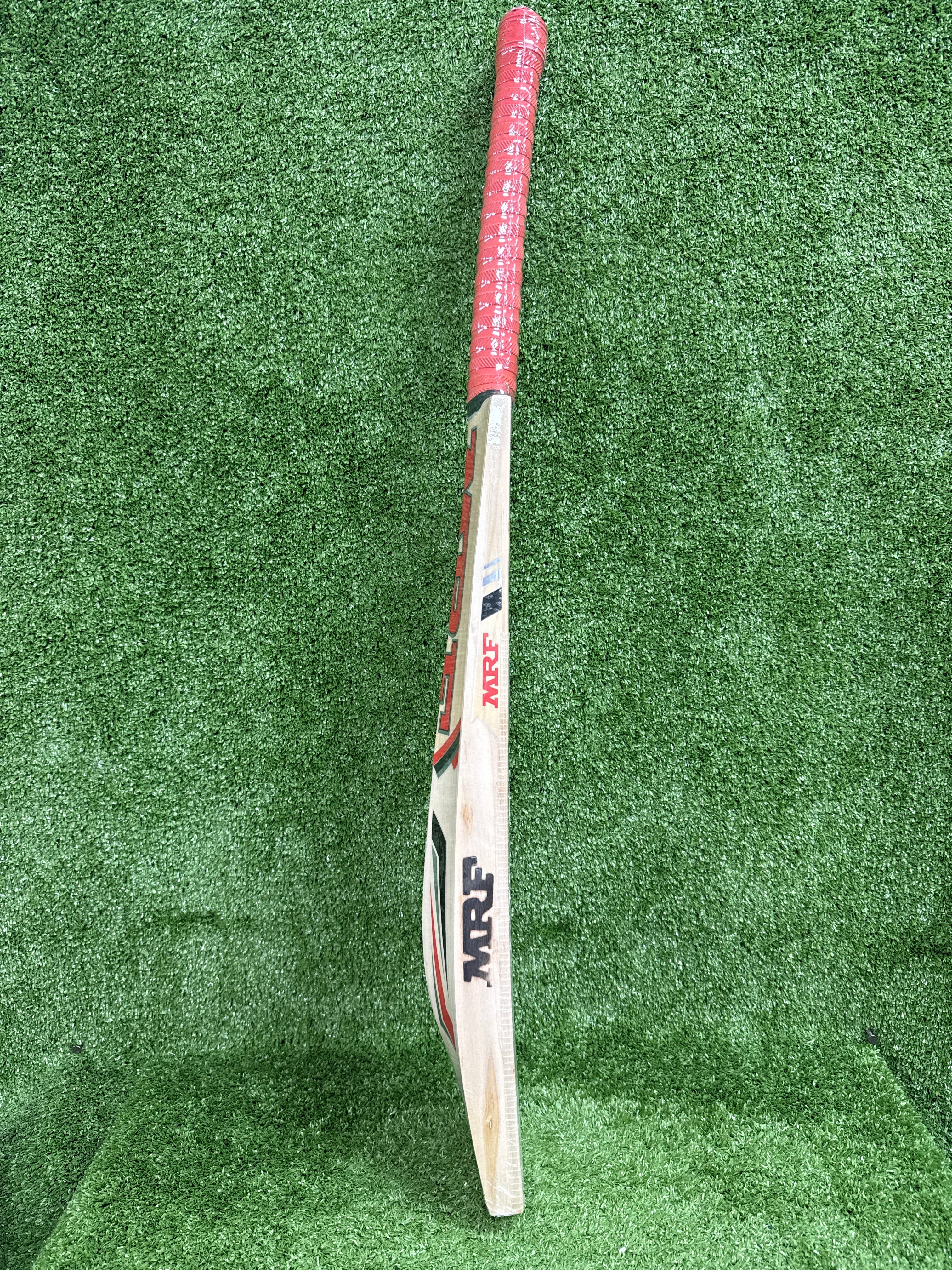 MRF Legend VK 18 300 Cricket Bat - Premium English Willow Cricket Bat for Professional Players - Perfect for Tournament Matches and Practice Sessions