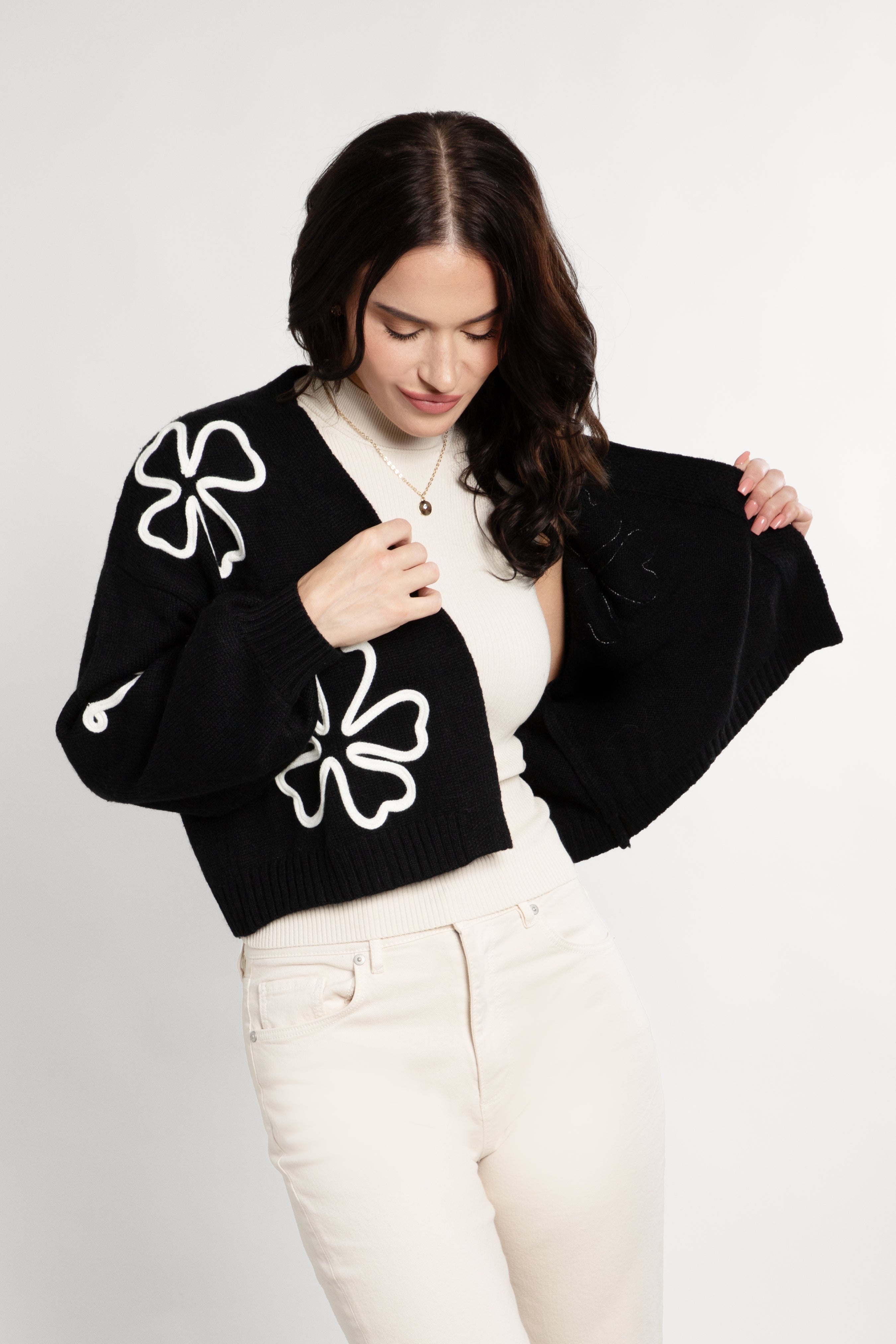 Cropped Floral Cardigan Squiggle - Women's Lightweight Knit Sweater for Spring & Summer - Perfect for Casual Outfits, Beach Cover-Ups, and Layering