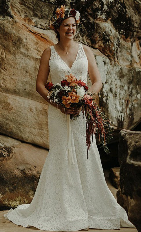 Pronovias Mosaico Wedding Dress - Elegant Lace Bridal Gown for Bride - Perfect for Church Ceremony, Beach Wedding & Formal Reception