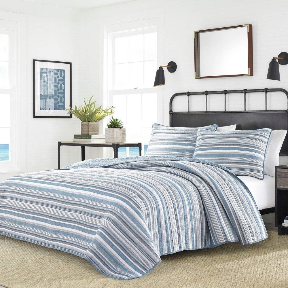 2 Piece Modern Striped Cotton Quilt Twin Size Set - Nautical Reversible Bedding in Blue & Grey - Ultra Soft Comfy Quilt for Coastal, Cabin & Lodge Decor - Perfect for Guest Rooms, Beach Houses & Cozy Bedrooms