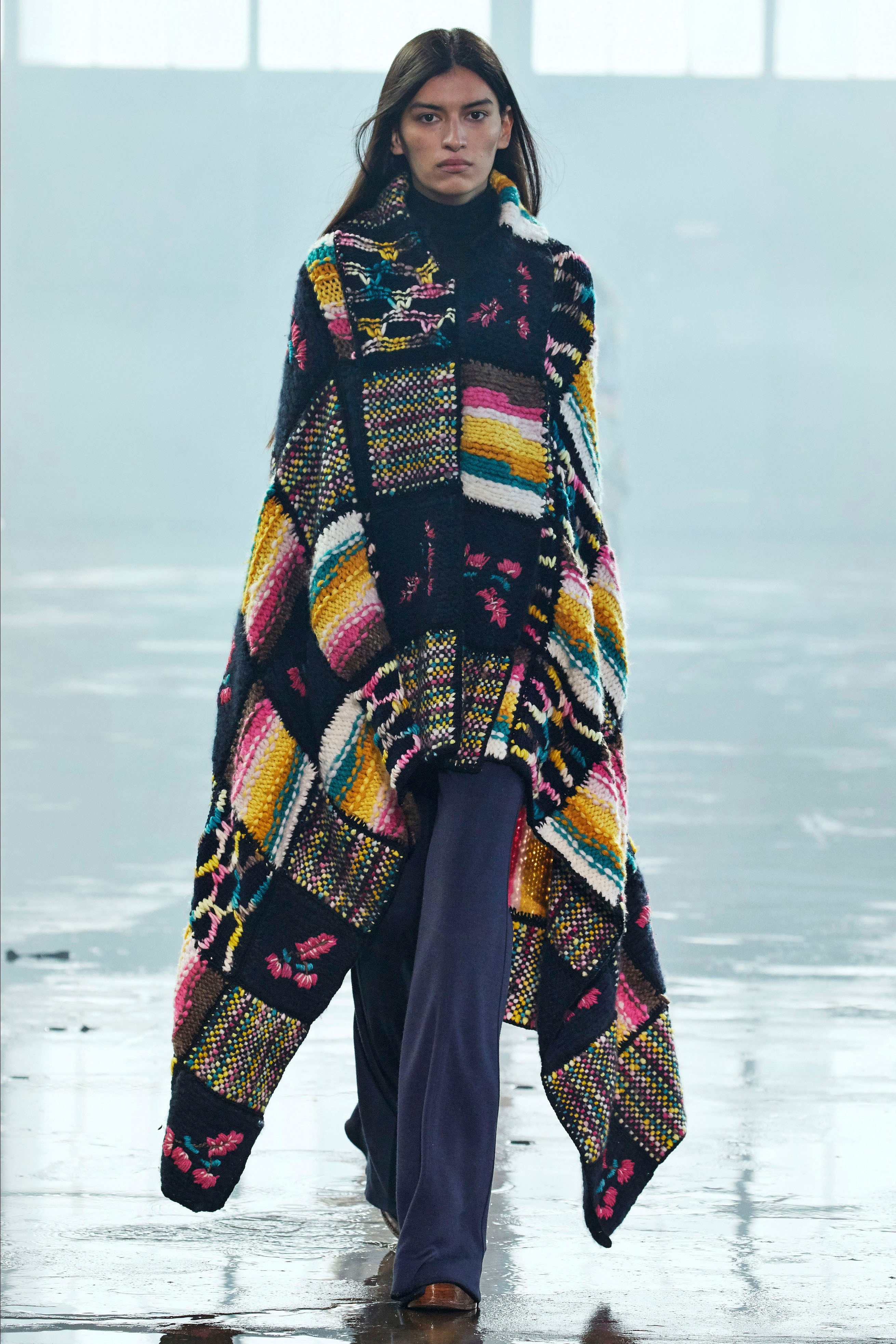 Fashionable AW21 Look 20 Outfit - Trendy Winter Style for Women | Perfect for Holiday Parties & Office Wear