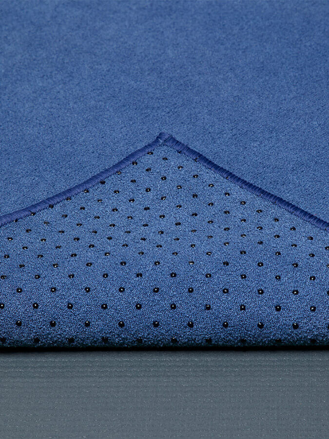 Manduka Yogitoes Non-Slip Yoga Mat Towel 71