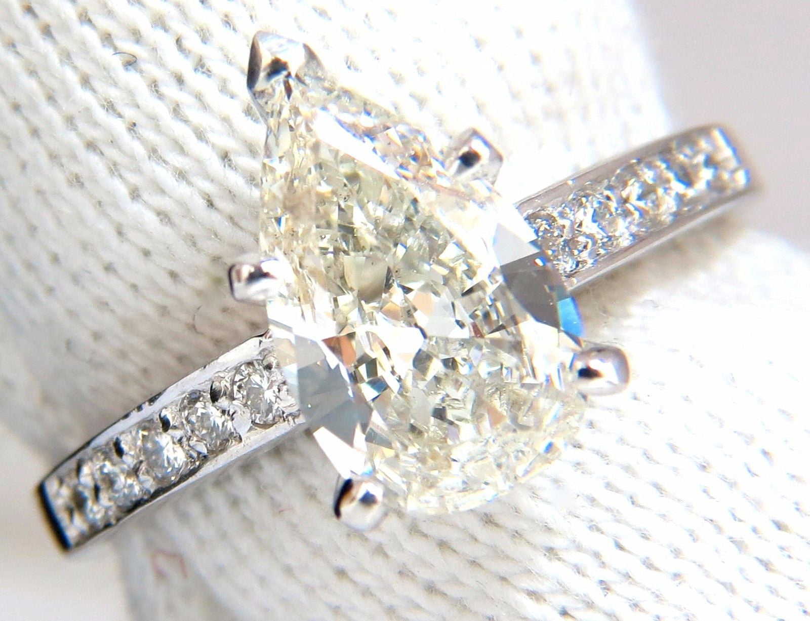 GIA Certified 1.49ct Pear Shape Diamond Ring with 0.20ct Round Accents in 14K Gold - Perfect for Engagement, Wedding & Anniversary Gifts