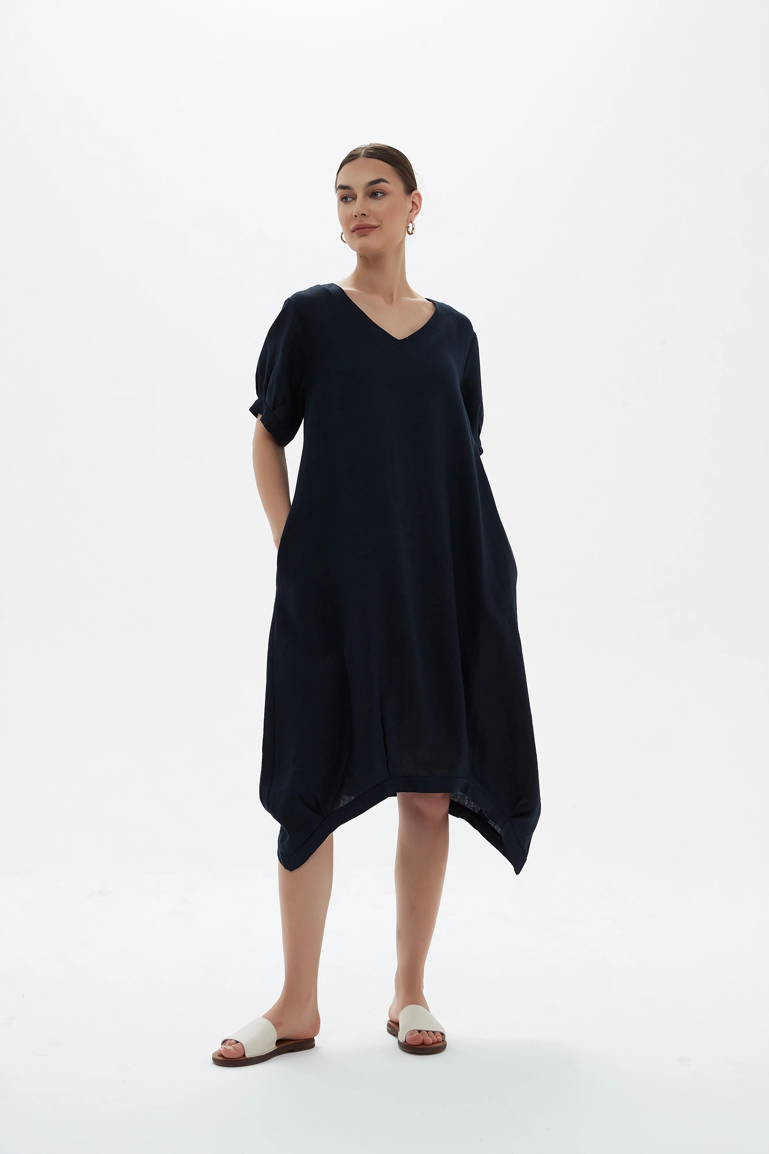 Elegant Navy V-Neck Billow Dress for Women - Flowy Summer Maxi Dress for Beach, Party & Casual Wear