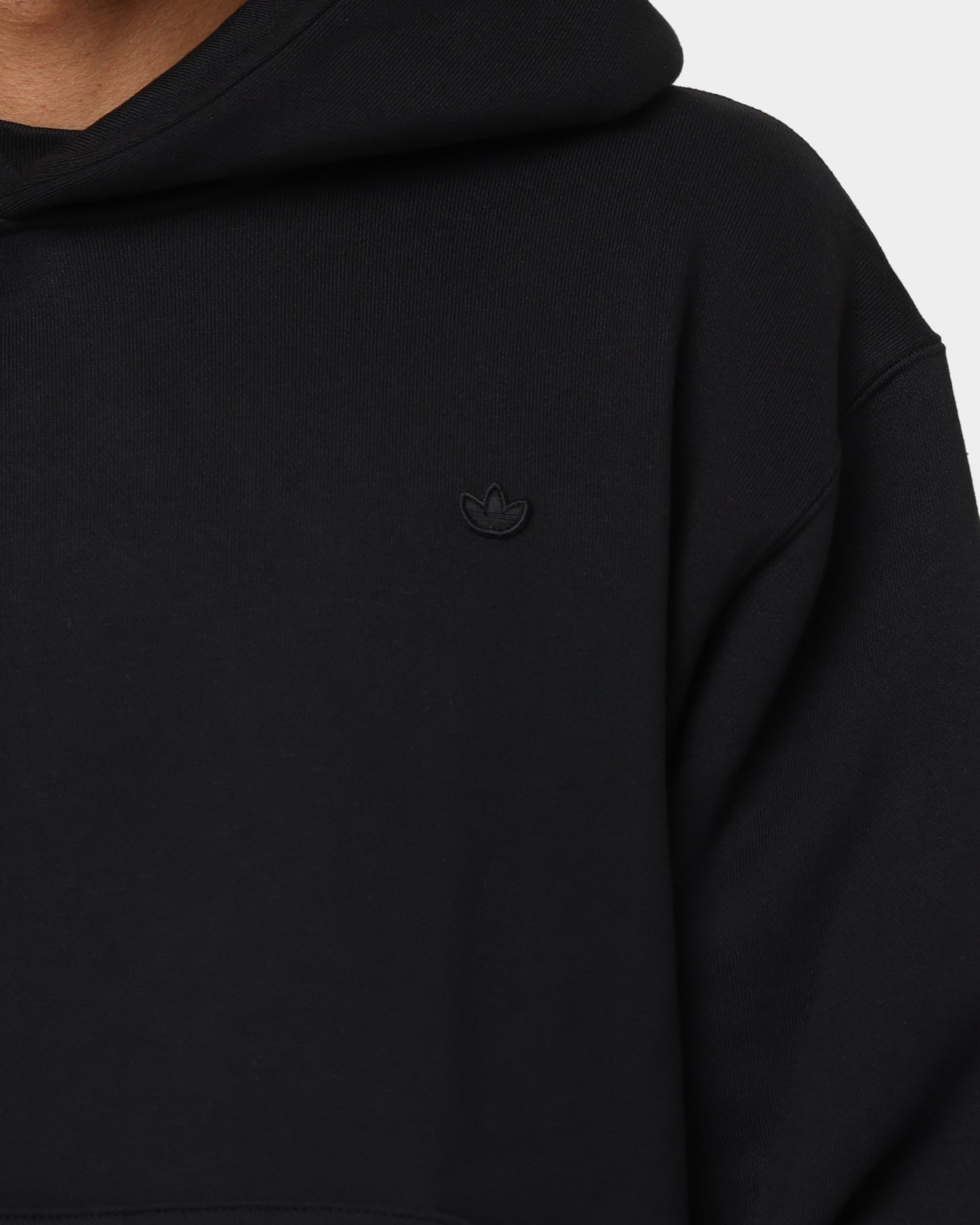 Adidas Adicolour Trefoil Hoodie - Black Men's Pullover Sweatshirt | Casual Streetwear for Gym, Running & Everyday Wear