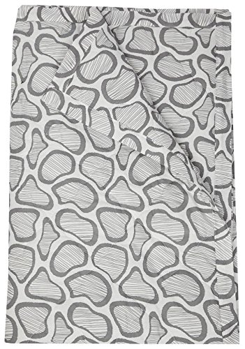 Soft and Cozy Crib Quilt with Adorable Spots - Perfect for Baby Nursery, Bedding, and Gift Ideas