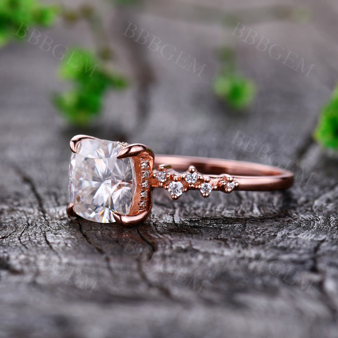 1.7CT Unique Cushion Cut Moissanite Engagement Ring & Wedding Band Set - Sparkling Cluster Design for Proposals, Anniversaries & Bridal Jewelry
