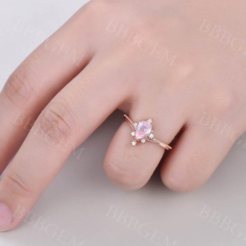 0.8CT Pear Cut Rose Quartz Engagement Ring - 14K Rose Gold Milgrain Band, Vintage Style for Women | Perfect for Proposals, Anniversaries & Romantic Occasions