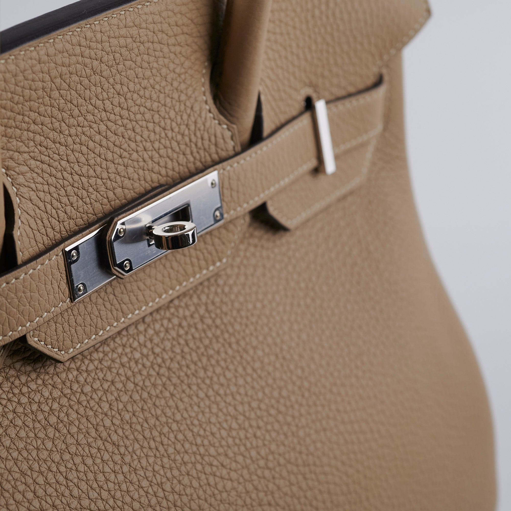 Authentic Hermès Birkin 30 Handbag in Clemence Leather - Luxury Trench Coat Color - Perfect for Work, Travel & Special Occasions