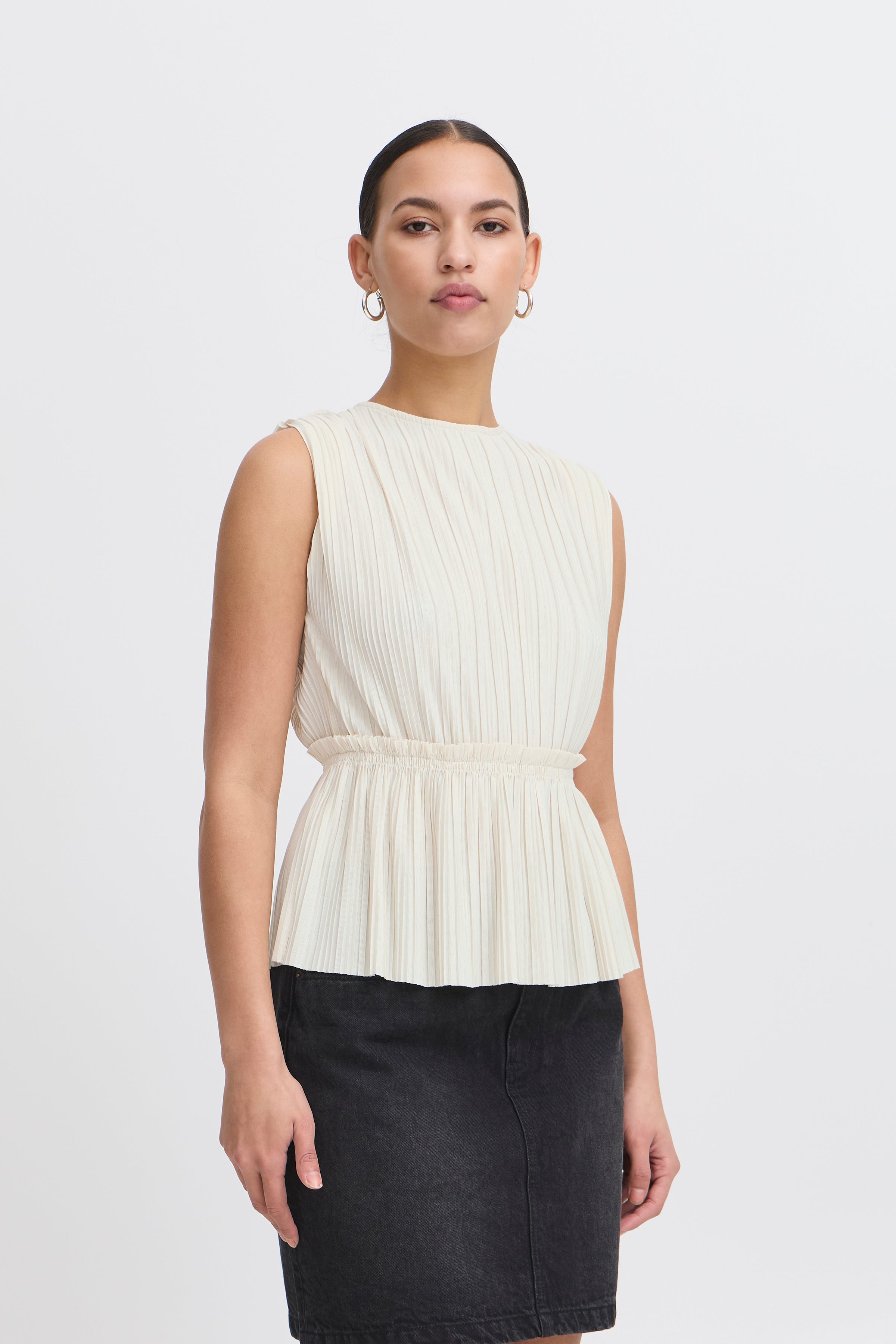 Women's Ivy Sleeveless Blouse in Birch - Flowy Summer Tops for Casual Wear & Beach Outfits