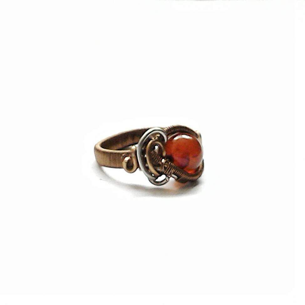 Original Sardonyx Crystal Ring in Dark Silver & Antique Bronze - Handmade Gemstone Jewelry for Women, Spiritual Healing & Fashion Accessory - Perfect for Meditation, Energy Balancing & Everyday Wear