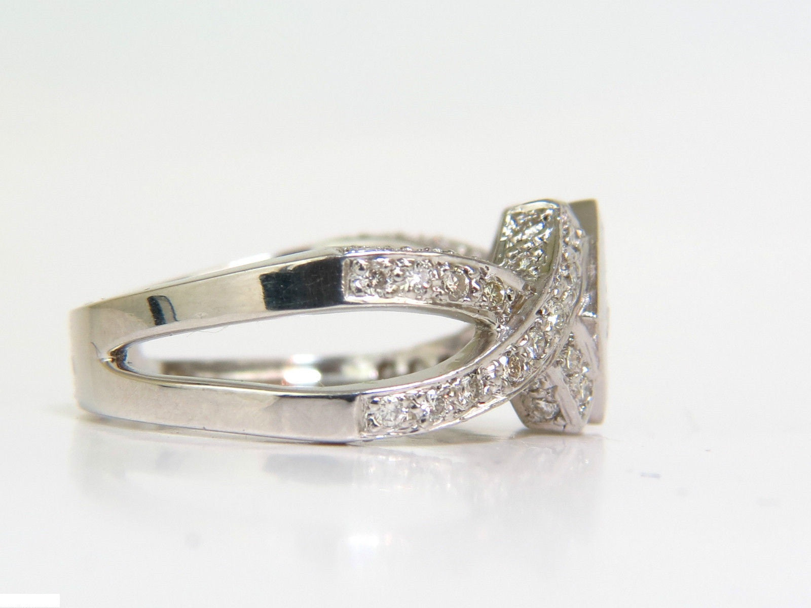 1.00CT Classic Princess Cluster & Round Crossover Ring with Split Shank - Elegant Wedding, Engagement, Anniversary Jewelry Gift for Women