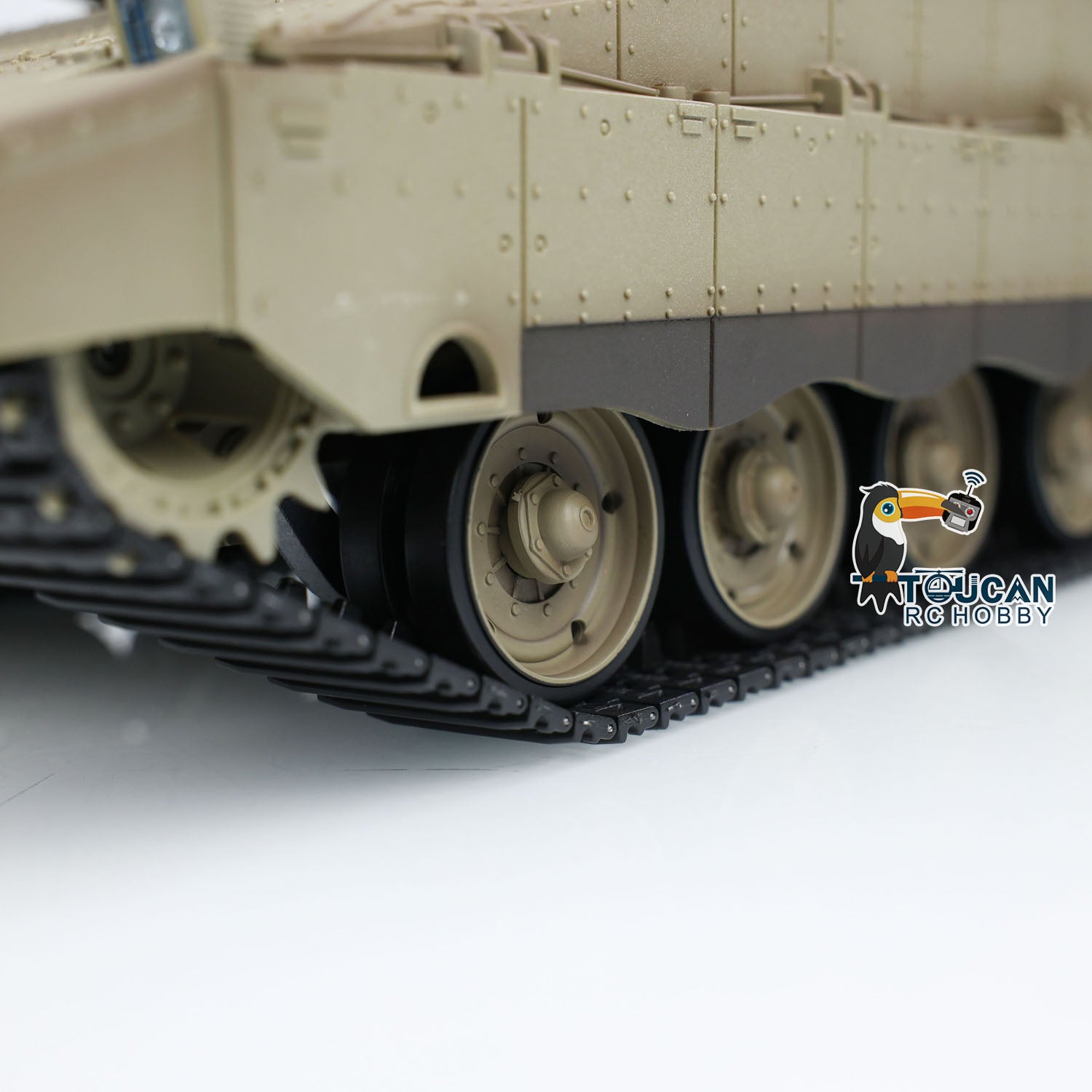 Heng Long 1/16 Scale RC Battle Tank - IDF Merkava MK IV Model 3958 with 360° Rotating Turret & Recoil Barrel | Remote Control Military Tank for Collectors & Hobbyists | Perfect for Battle Simulation & Display