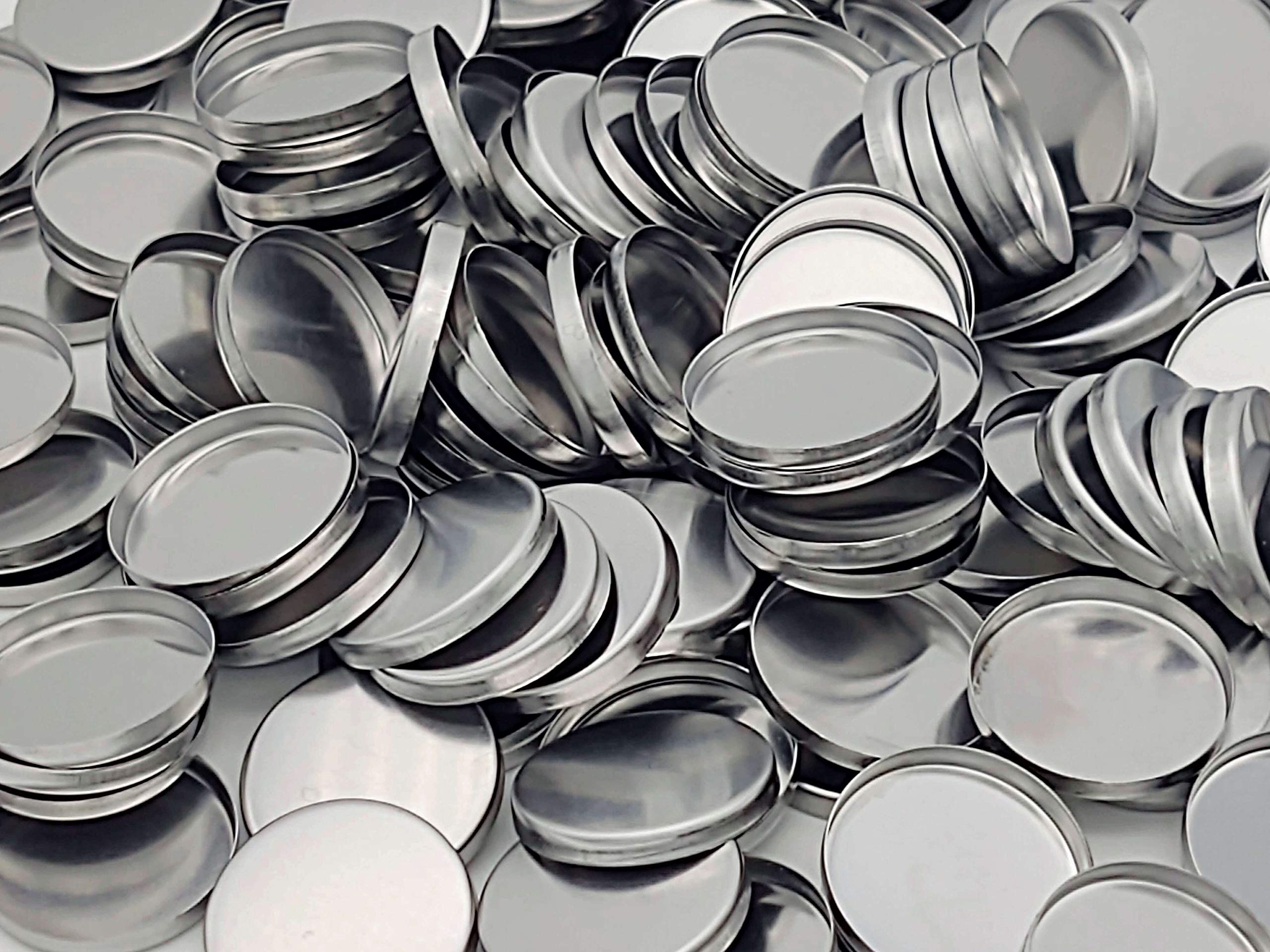 100 Pack 26mm Empty Round Metal Eyeshadow Pans - Refillable Makeup Containers for DIY Eyeshadow, Blush & Cosmetics - Perfect for Makeup Artists, Beauty Enthusiasts & Home Use