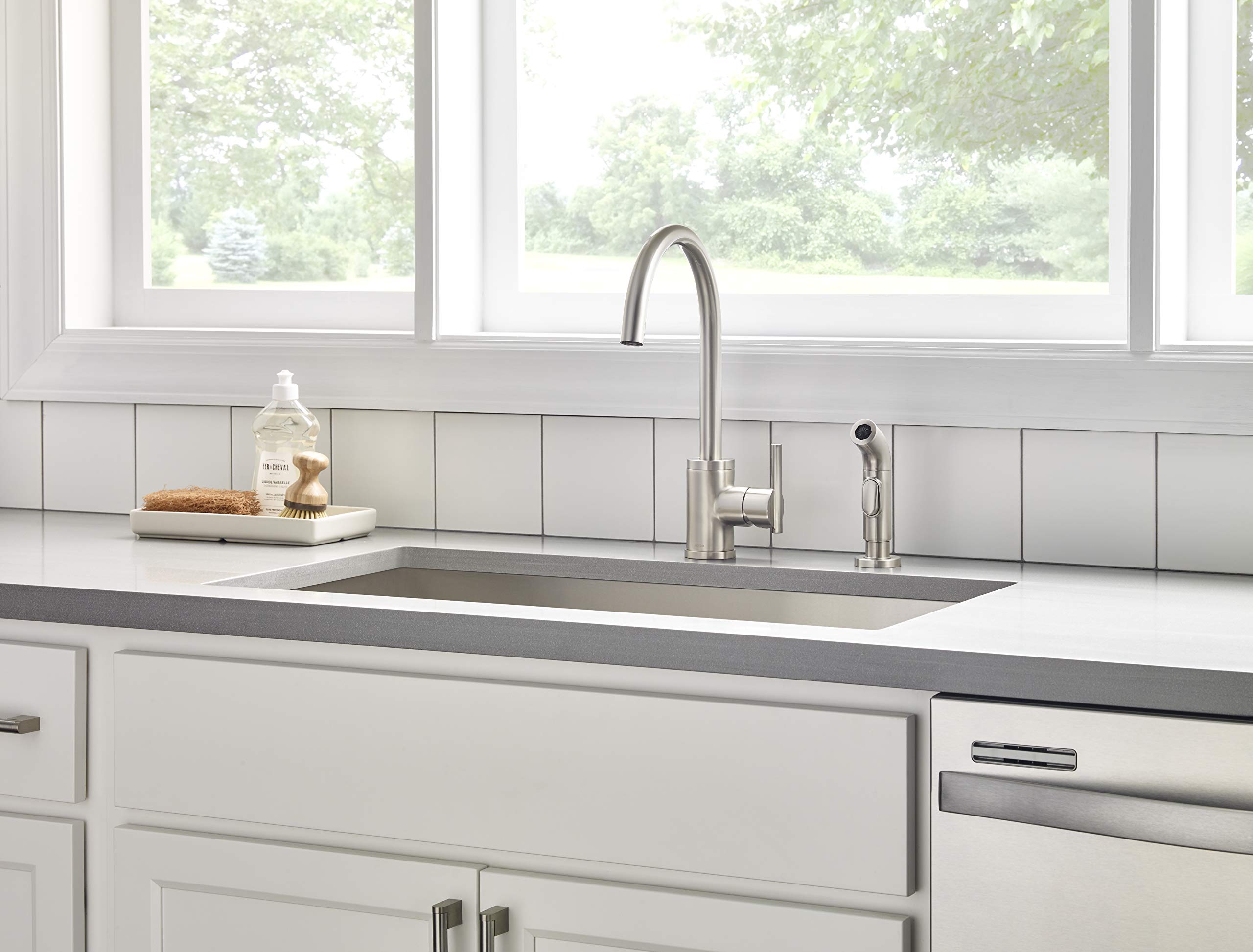 Gerber D401058SS Stainless Steel Kitchen Faucet - High Arc Pull-Down Sprayer, Commercial Grade for Modern Home & Restaurant Use