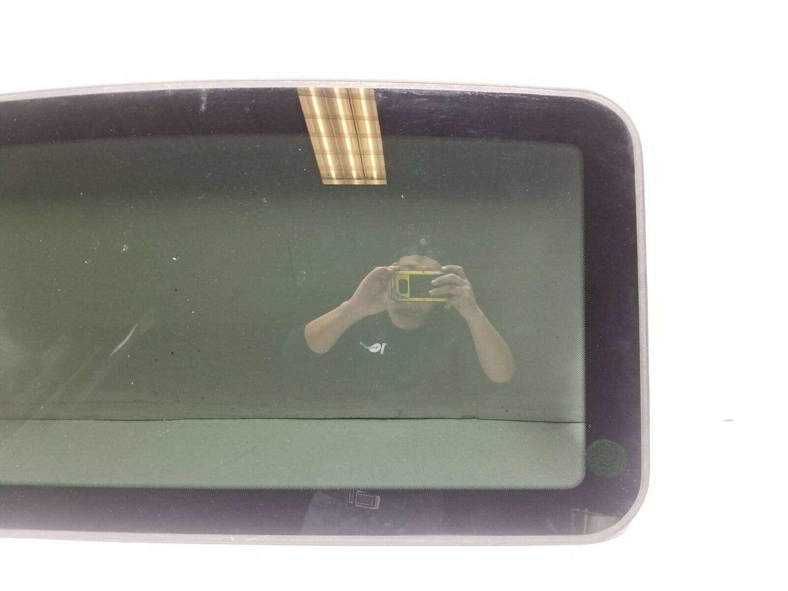 2006-2011 Mercedes Benz ML500 OEM Sunroof Glass Replacement - Perfect for Roof Repair & Luxury SUV Upgrades