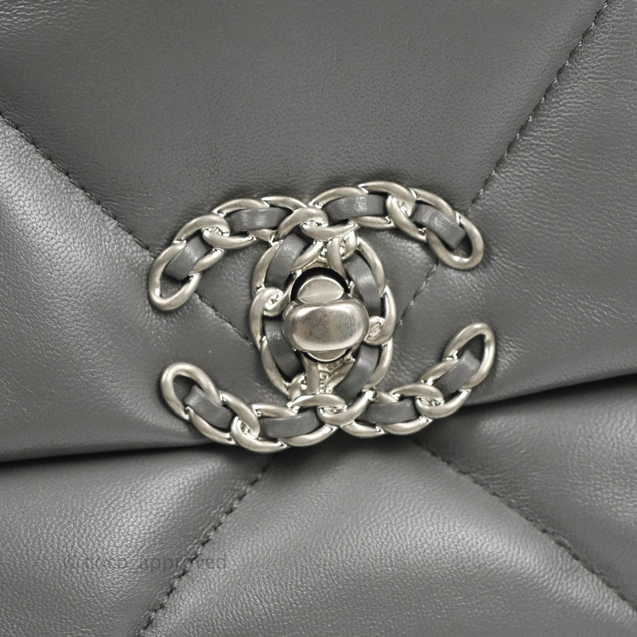 Chanel 19 Small Handbag in Dark Grey with Mixed Hardware - Luxury Crossbody Bag for Women, Perfect for Work, Travel & Evening Events