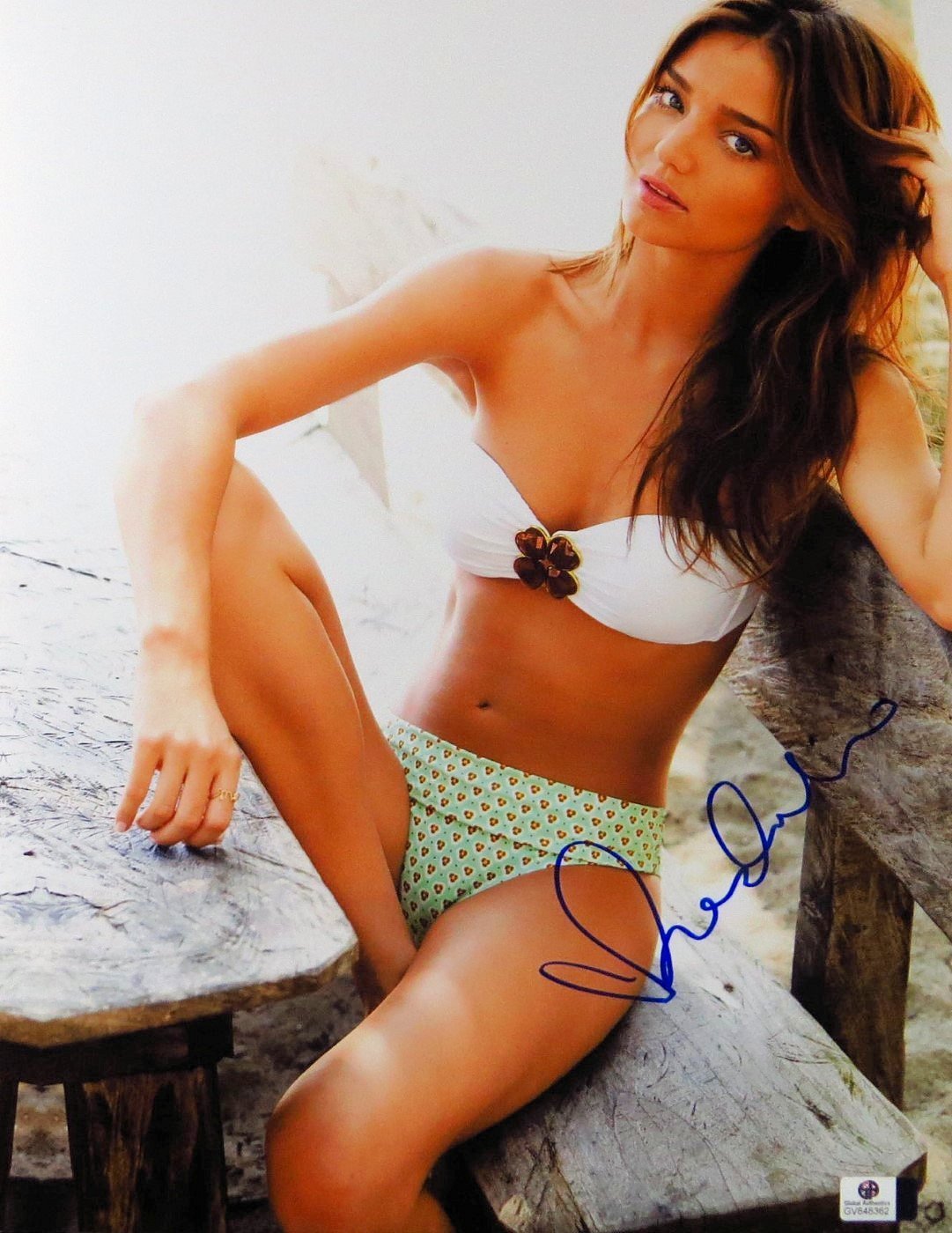 Miranda Kerr Signed Autographed 11x14 Photo - Gorgeous Bikini Pose - Limited Edition Collectible - Perfect for Fans & Memorabilia Collectors (GV848362) | Wall Decor, Gift for Celebrity Lovers, Home Display