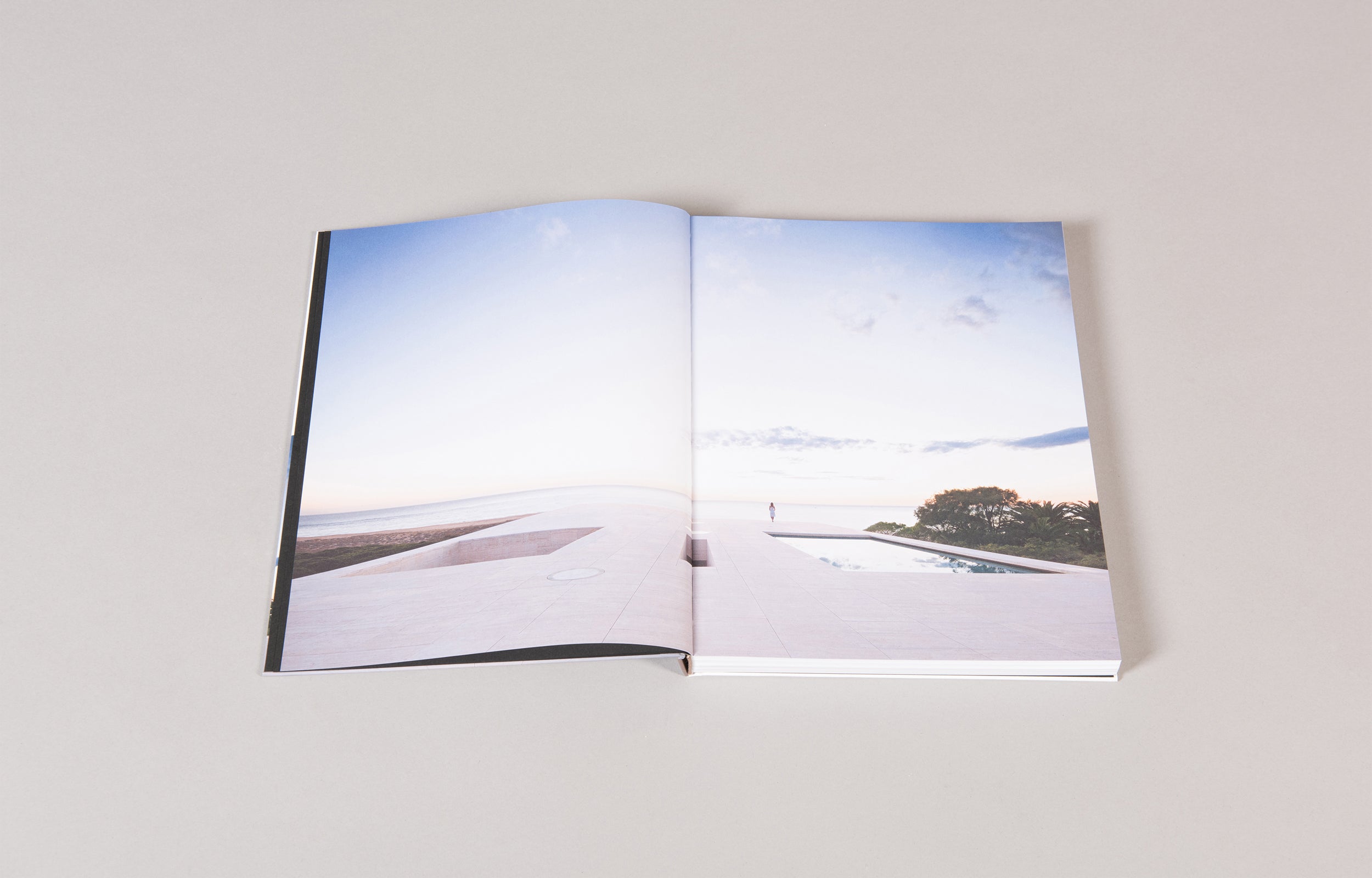 The House of the Infinite: Alberto Campo Baeza Masterpiece Architecture Book - Perfect for Architecture Students and Modern Design Enthusiasts