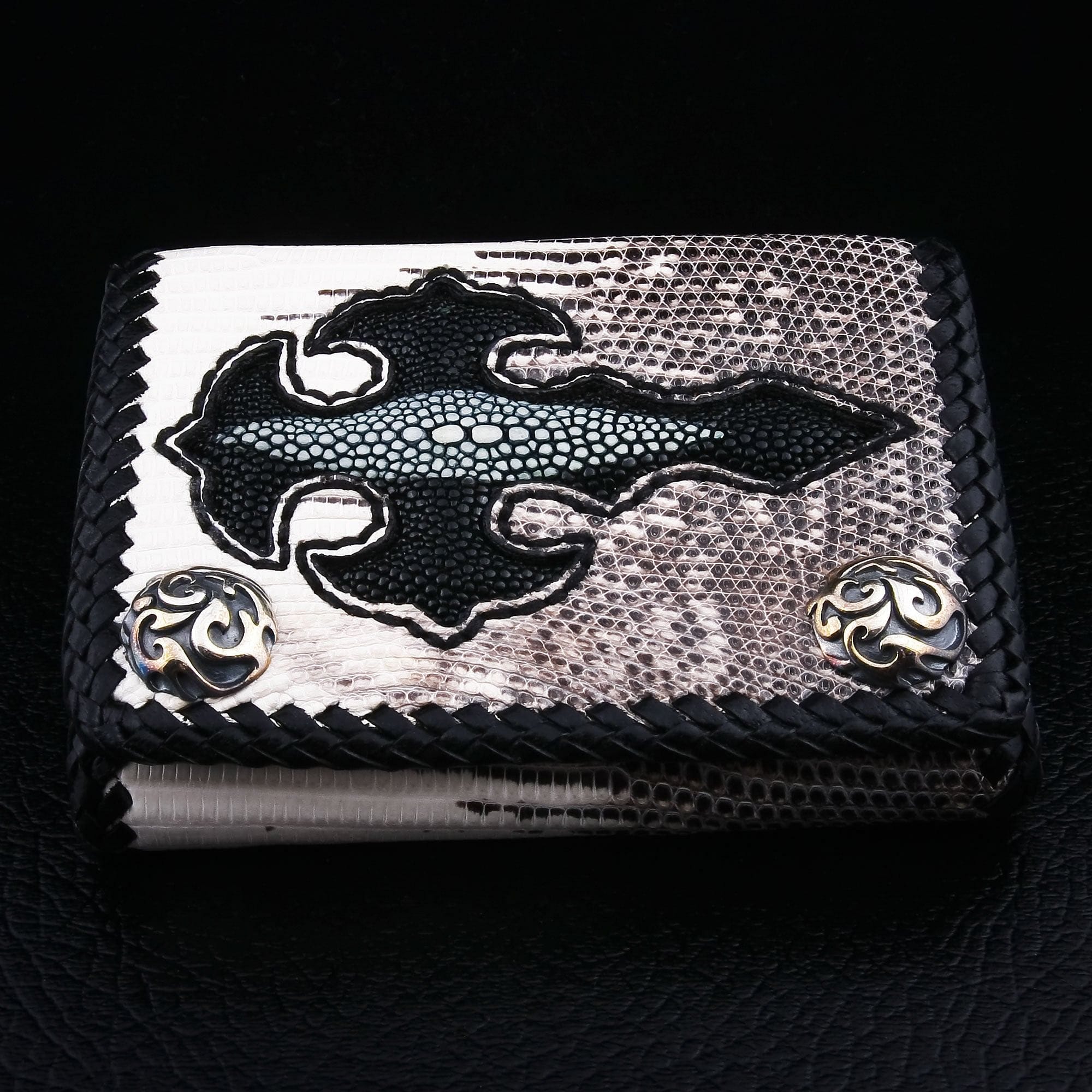 Premium Crossbody Lizard Leather Chain Wallet for Men & Women - Stylish RFID-Blocking Bifold Wallet for Travel, Shopping & Night Out