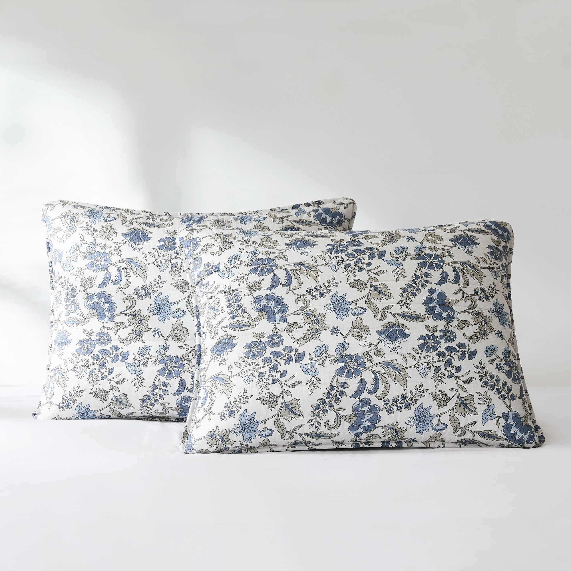 Lillian Block Print Reversible Quilt 6-Piece Set | Cotton Bedding Collection | Perfect for Master Bedroom, Guest Room & Cozy Home Decor
