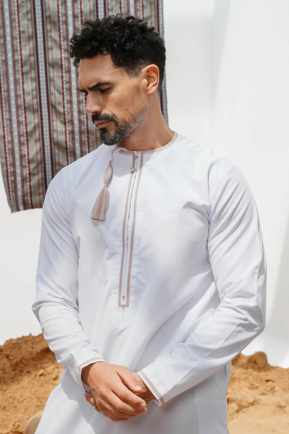 Premium Faris Omani White Thobe/Jubbah for Men - Traditional Arabic Islamic Robe - Perfect for Eid, Weddings & Special Occasions