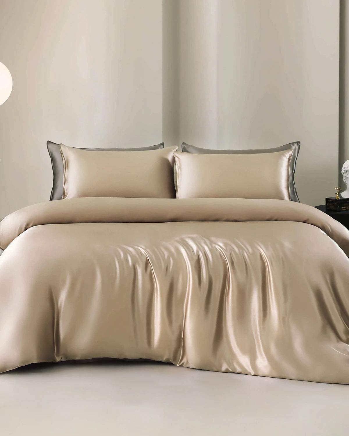 Luxury 22 Momme 4-Piece Silk Duvet Cover Set with Flat Sheet - Queen Size 100% Mulberry Silk Bedding for Ultimate Comfort & Temperature Regulation | Perfect for Master Bedrooms, Guest Rooms & Luxury Hotels