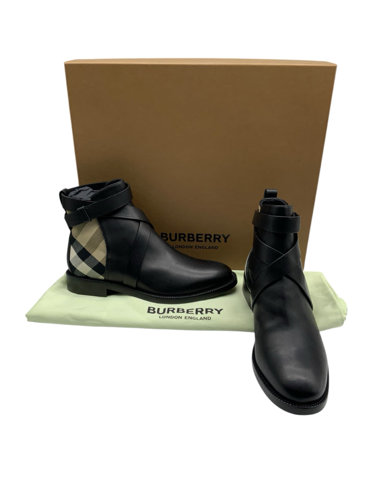 Authentic Burberry Housecheck Ankle Booties Women's Size 38.5 (US 8.5) - Luxury Chelsea Boots for Fall & Winter Fashion | Perfect for Office, Parties & Date Nights