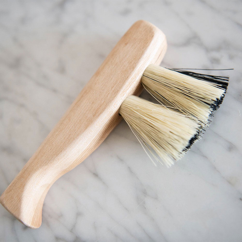 Premium Small Wooden Counter Brush - Natural Wood Handle for Kitchen, Bar & Restaurant Cleaning - Model MT0938 - Perfect for Countertops, Tables & Hard Surfaces