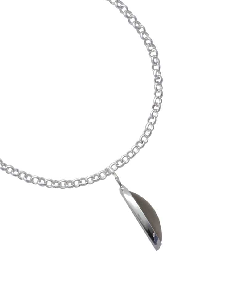 Delight Jewelry Silvertone Flamingo Charm Bracelet with Dangle Legs - Adjustable 6