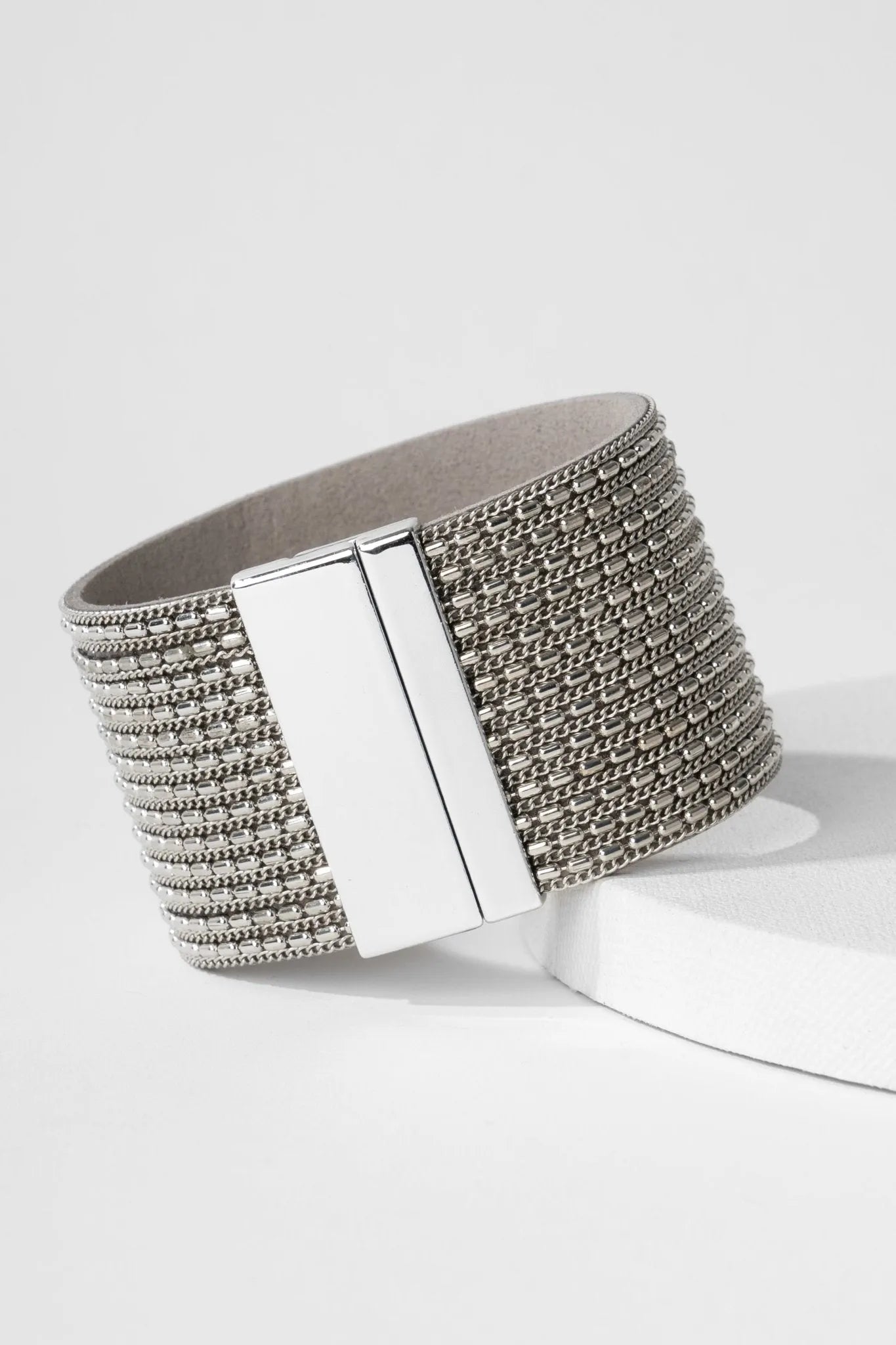 Rock n Roll Bracelet for Women & Men - Stylish Leather & Metal Biker Cuff - Perfect for Concerts, Parties & Everyday Wear