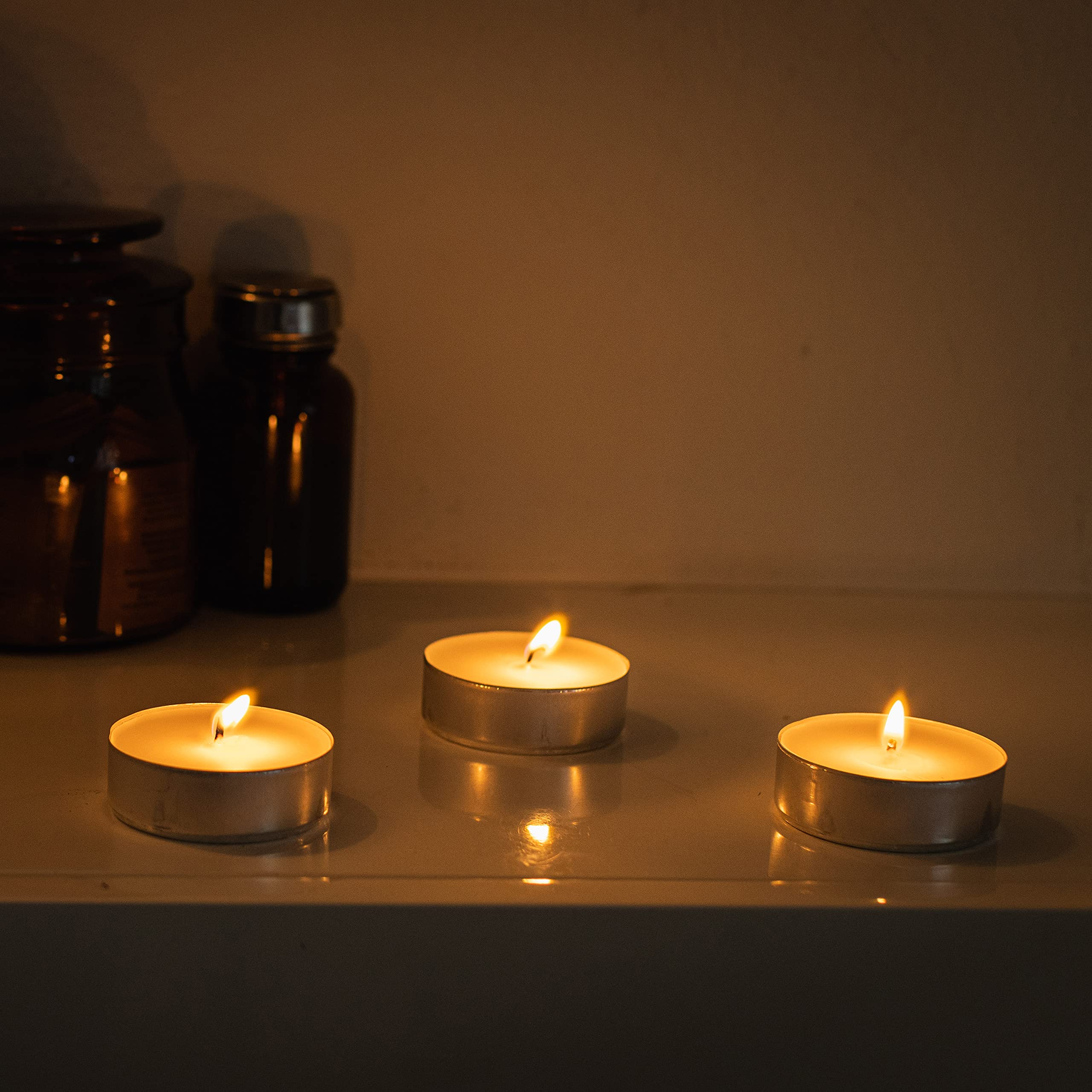 Stonebriar 20-Pack Unscented Large Tea Light Candles - 9 Hour Long Burn Time for Weddings, Parties, Home Decor & Relaxation
